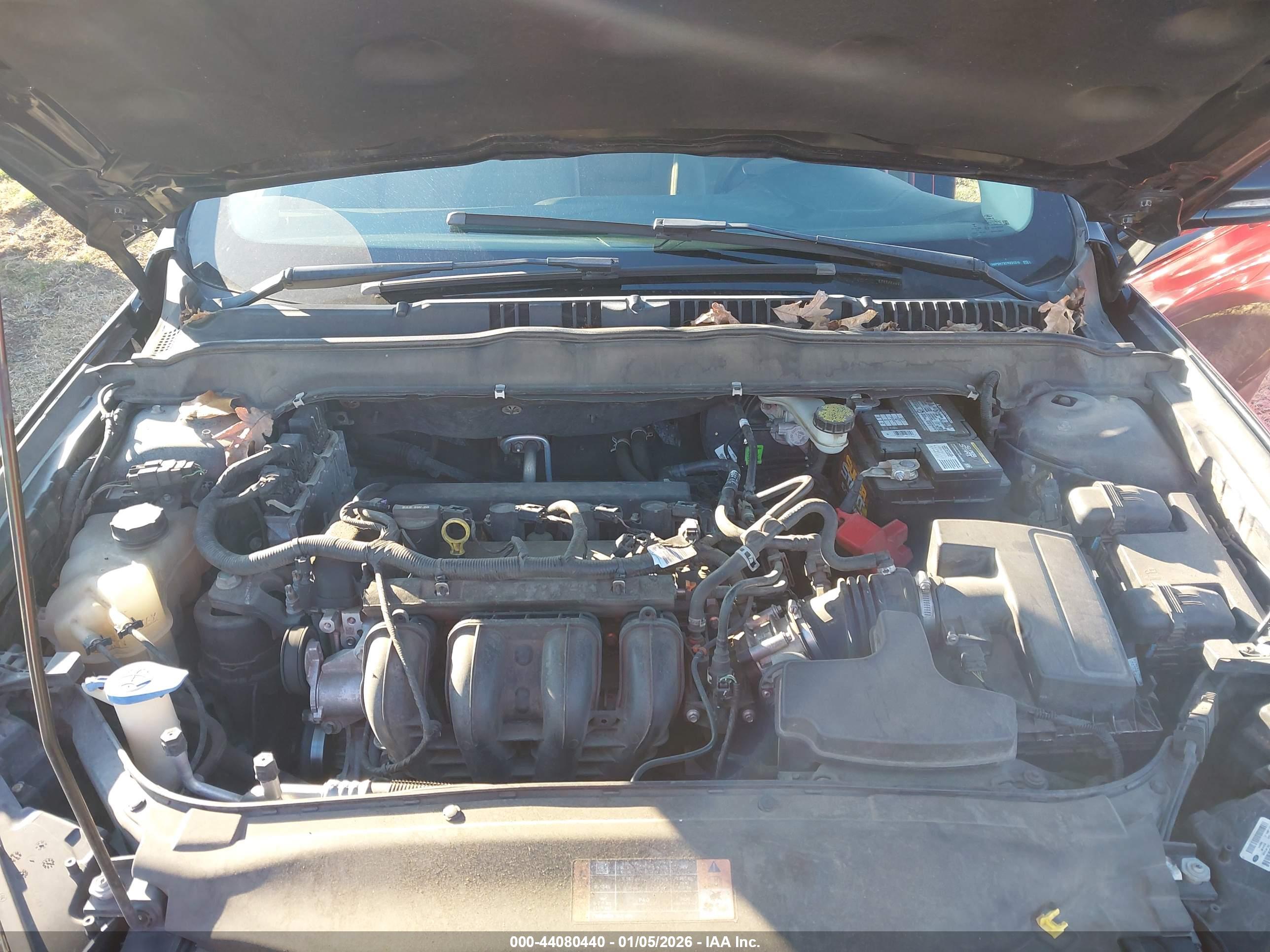 FORD FUSION image 10