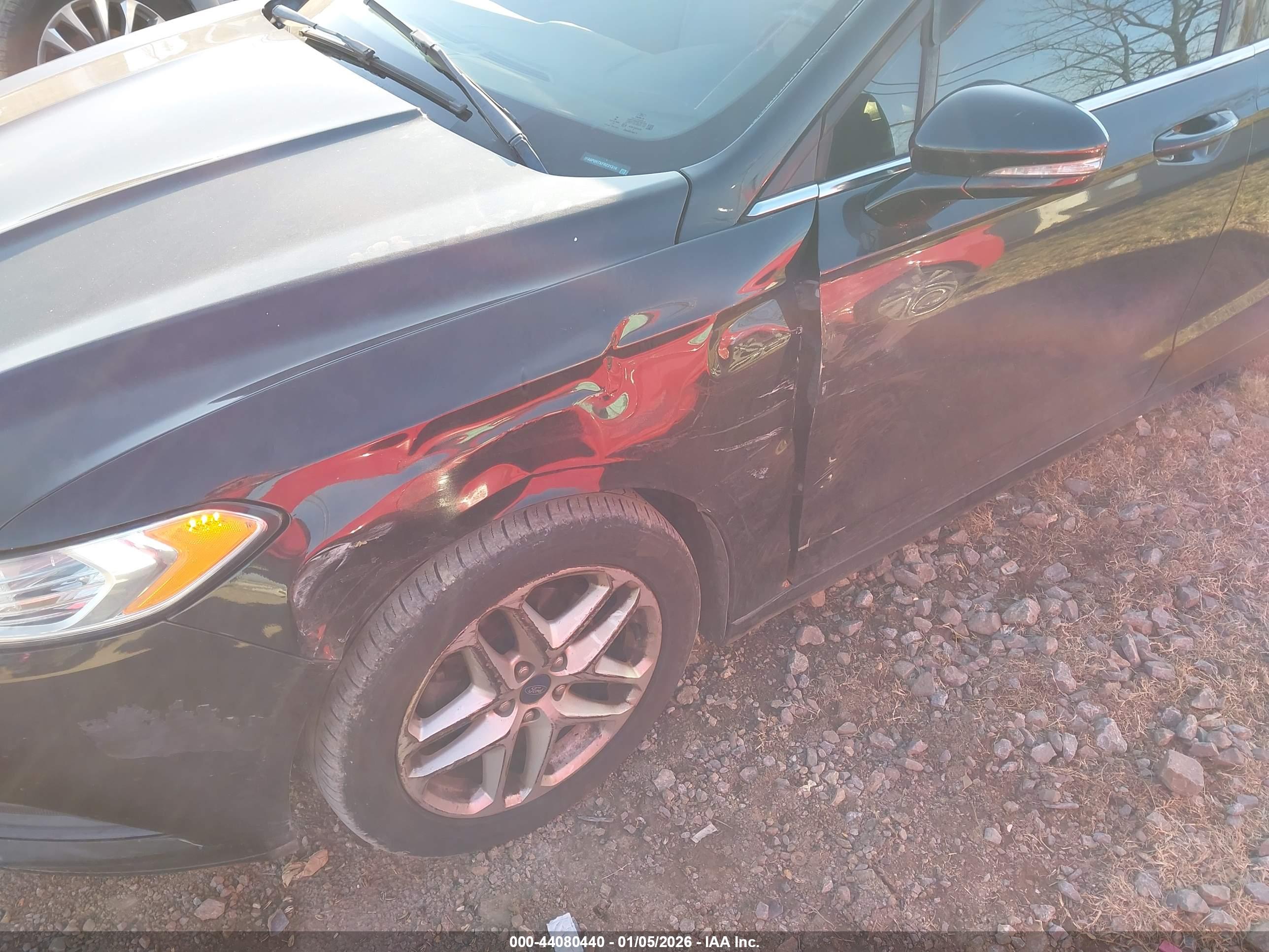FORD FUSION image 6