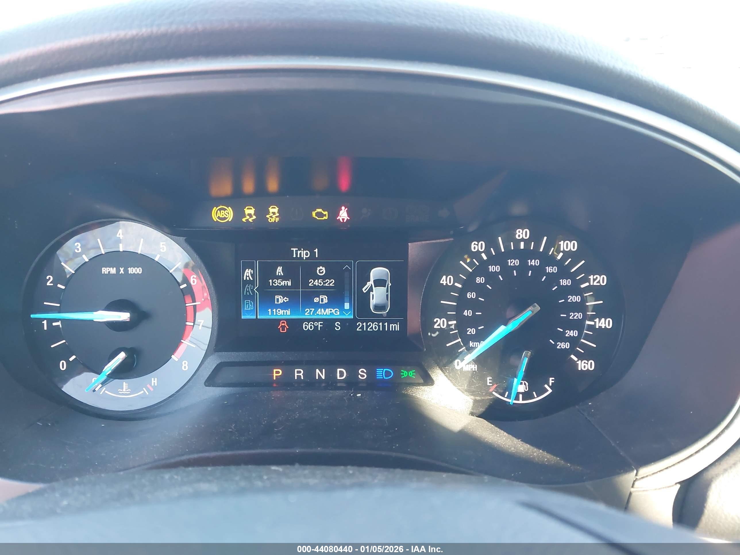 FORD FUSION image 7