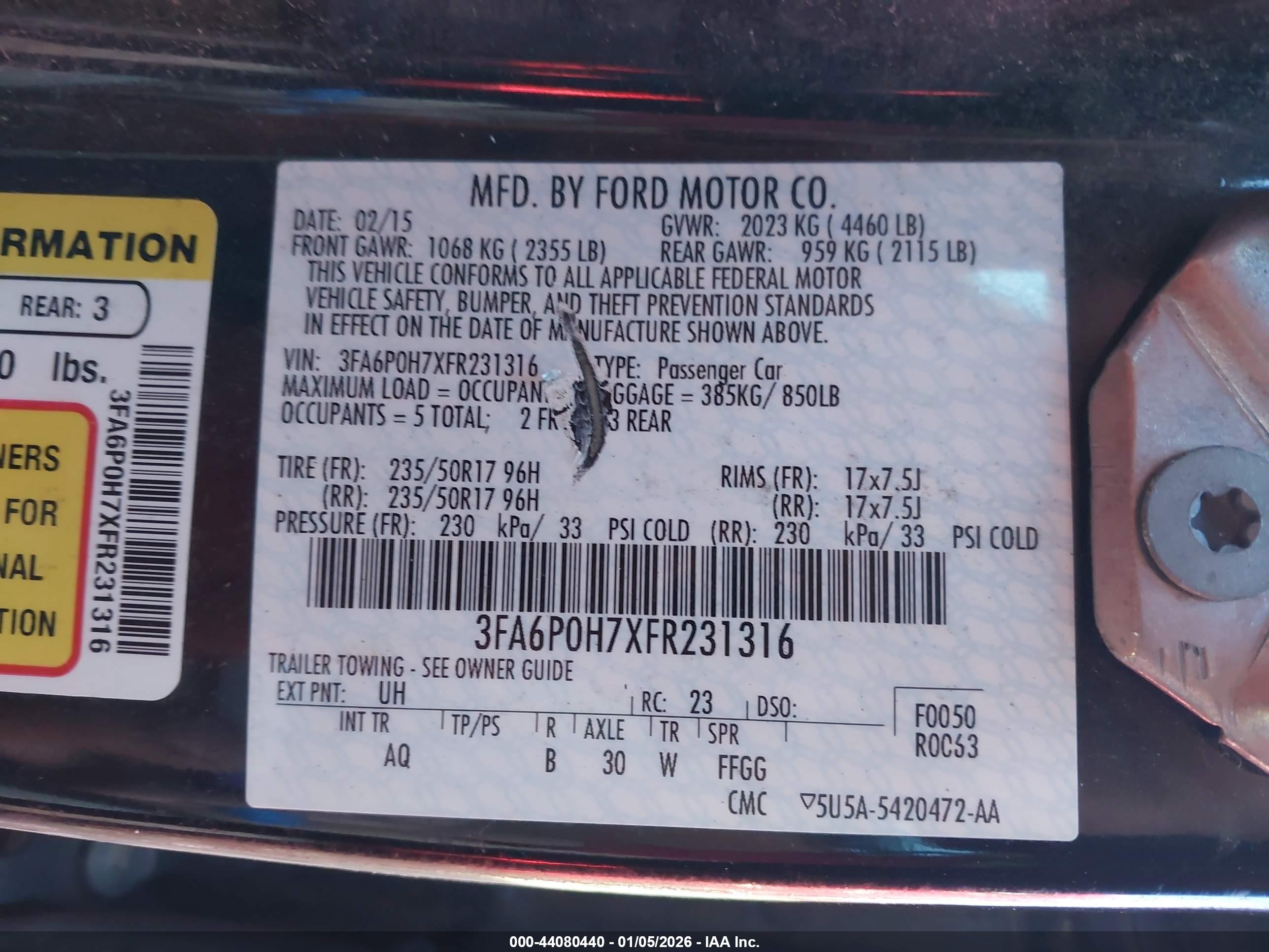 FORD FUSION image 9