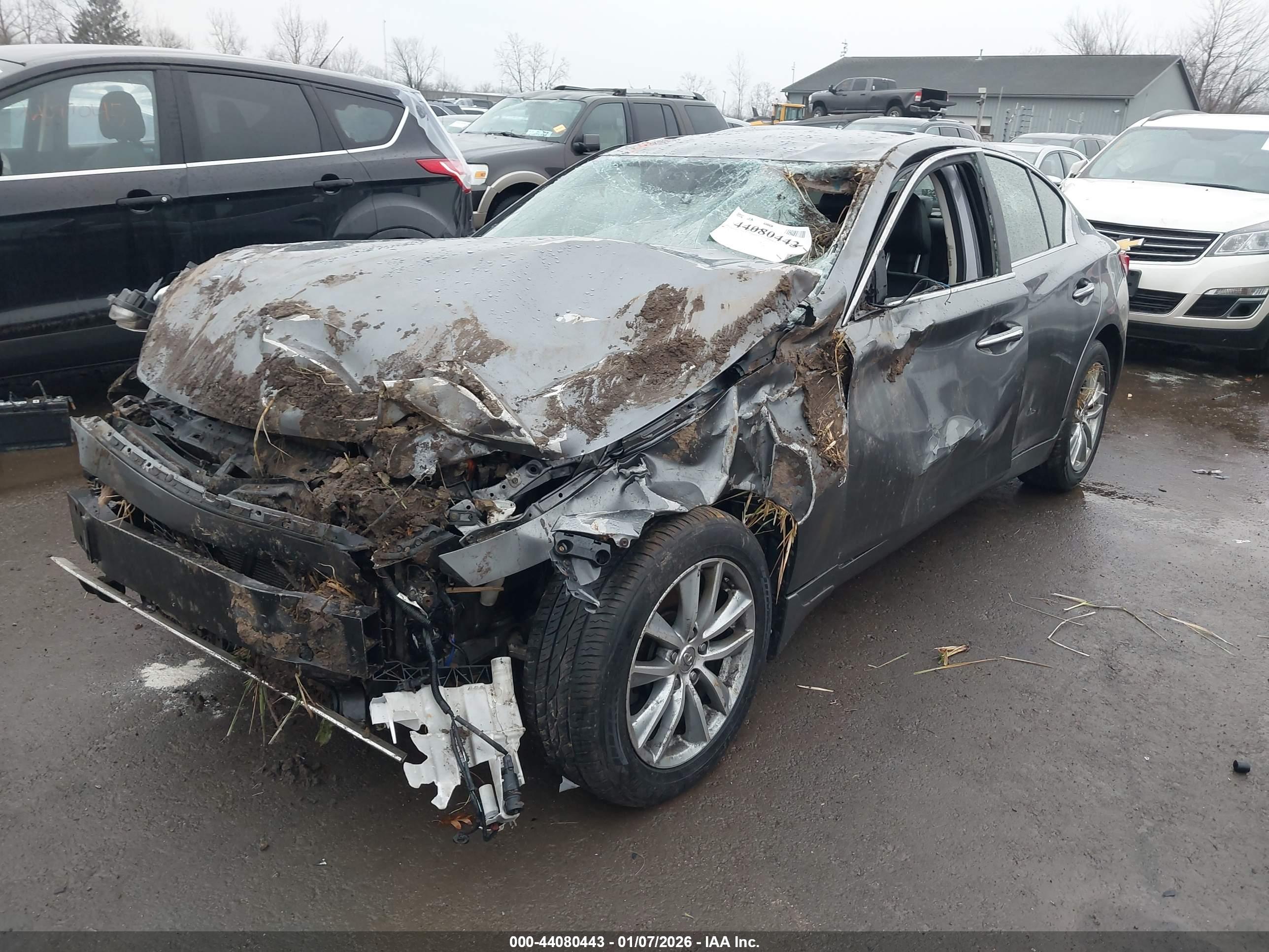 INFINITI Q50 image 2