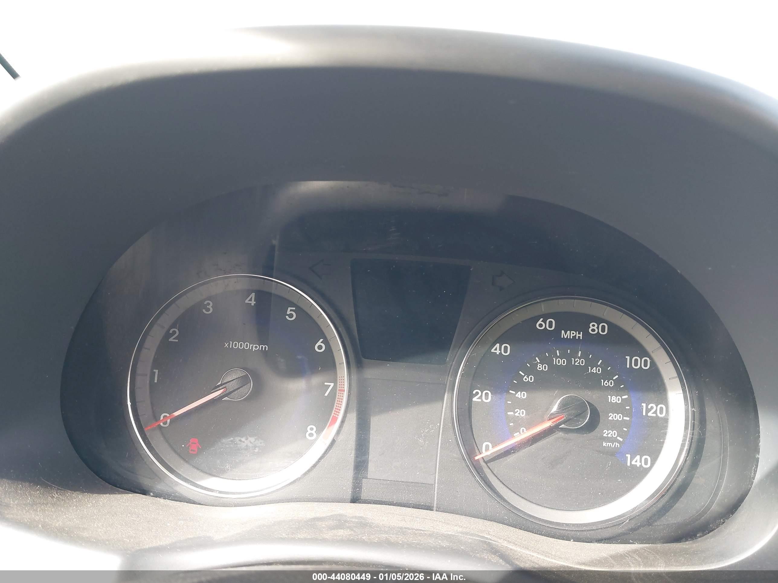 HYUNDAI ACCENT image 7