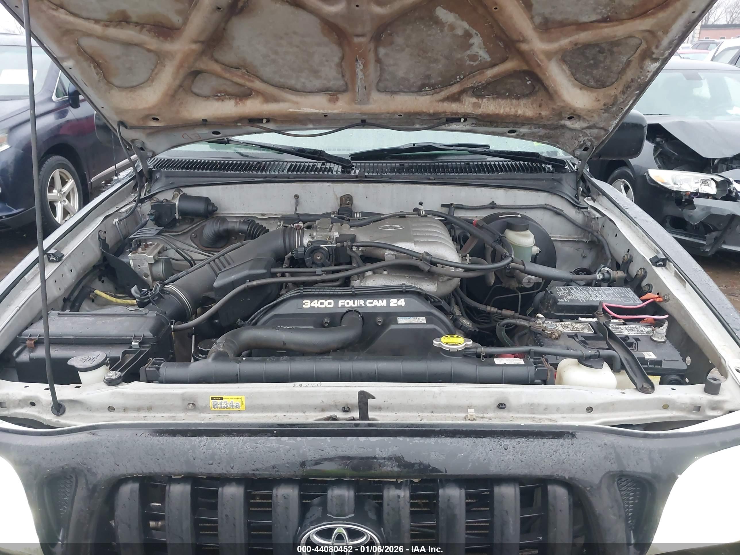 TOYOTA TACOMA image 10
