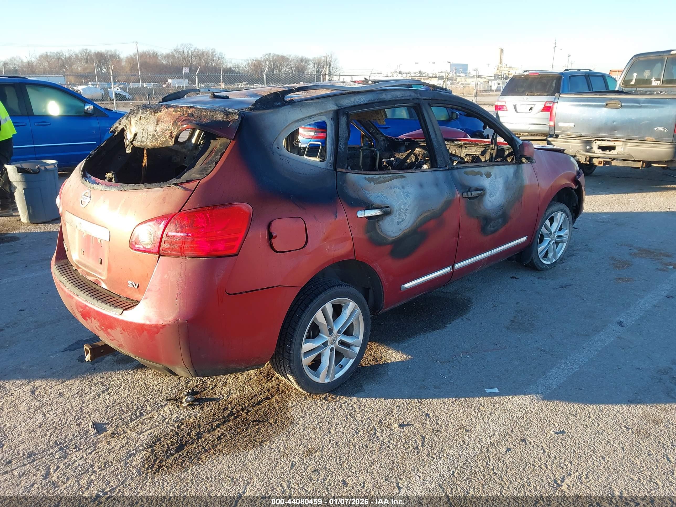 NISSAN ROGUE image 4