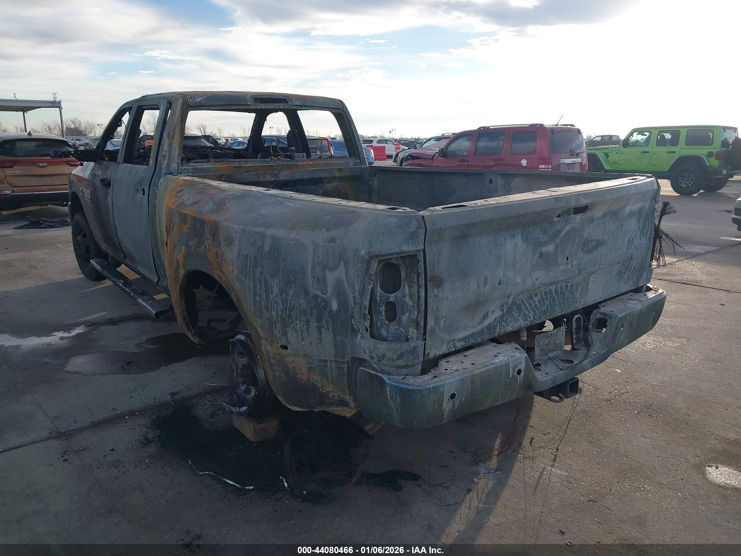 RAM 3500 image 4