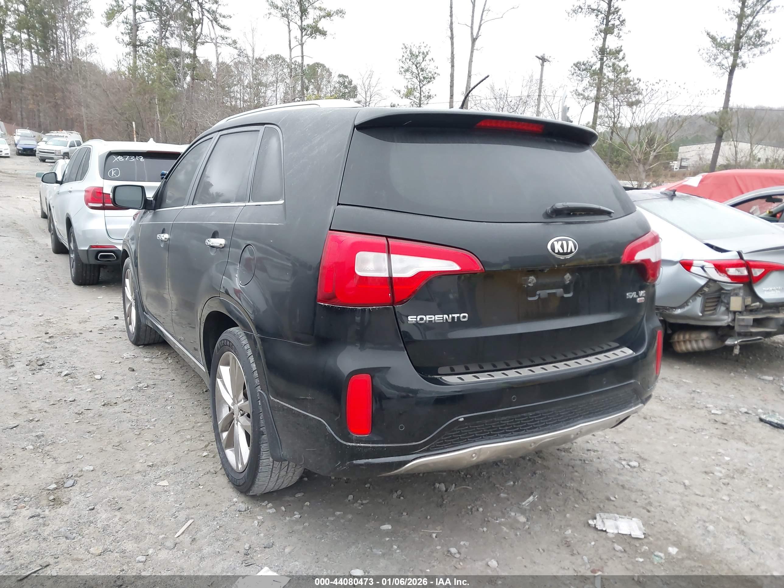 KIA SORENTO image 3