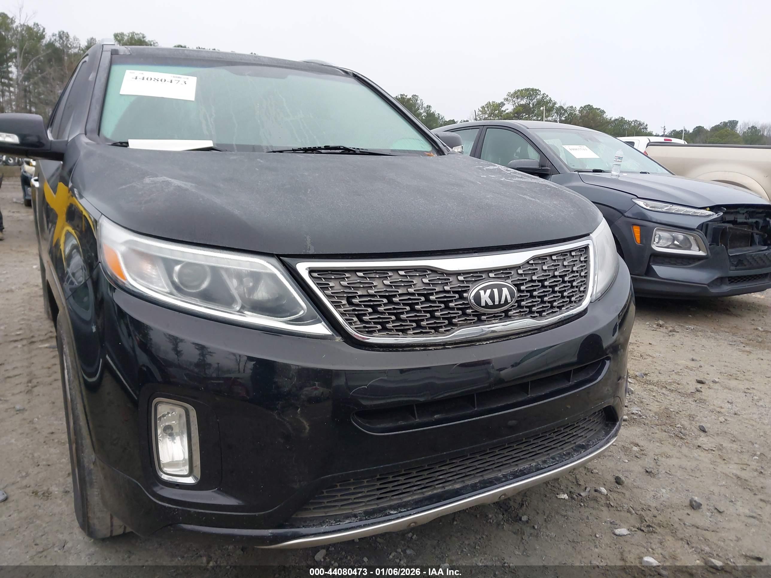 KIA SORENTO image 6