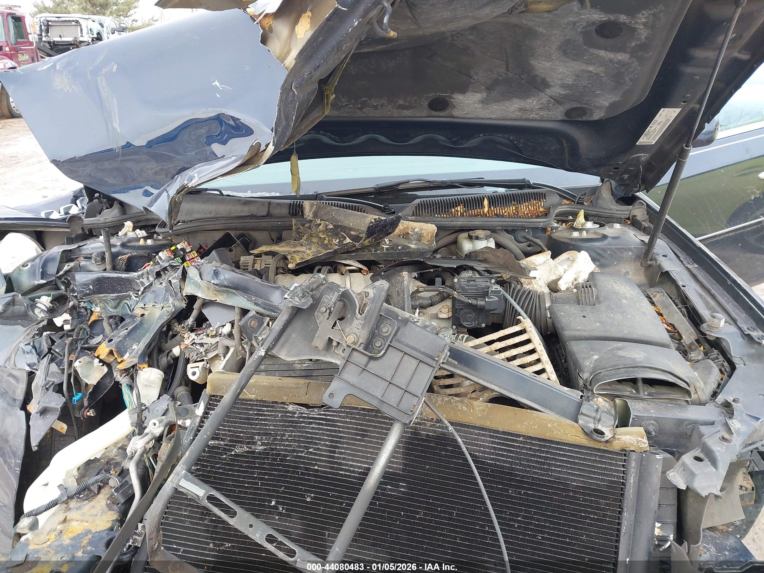 BUICK LUCERNE image 10