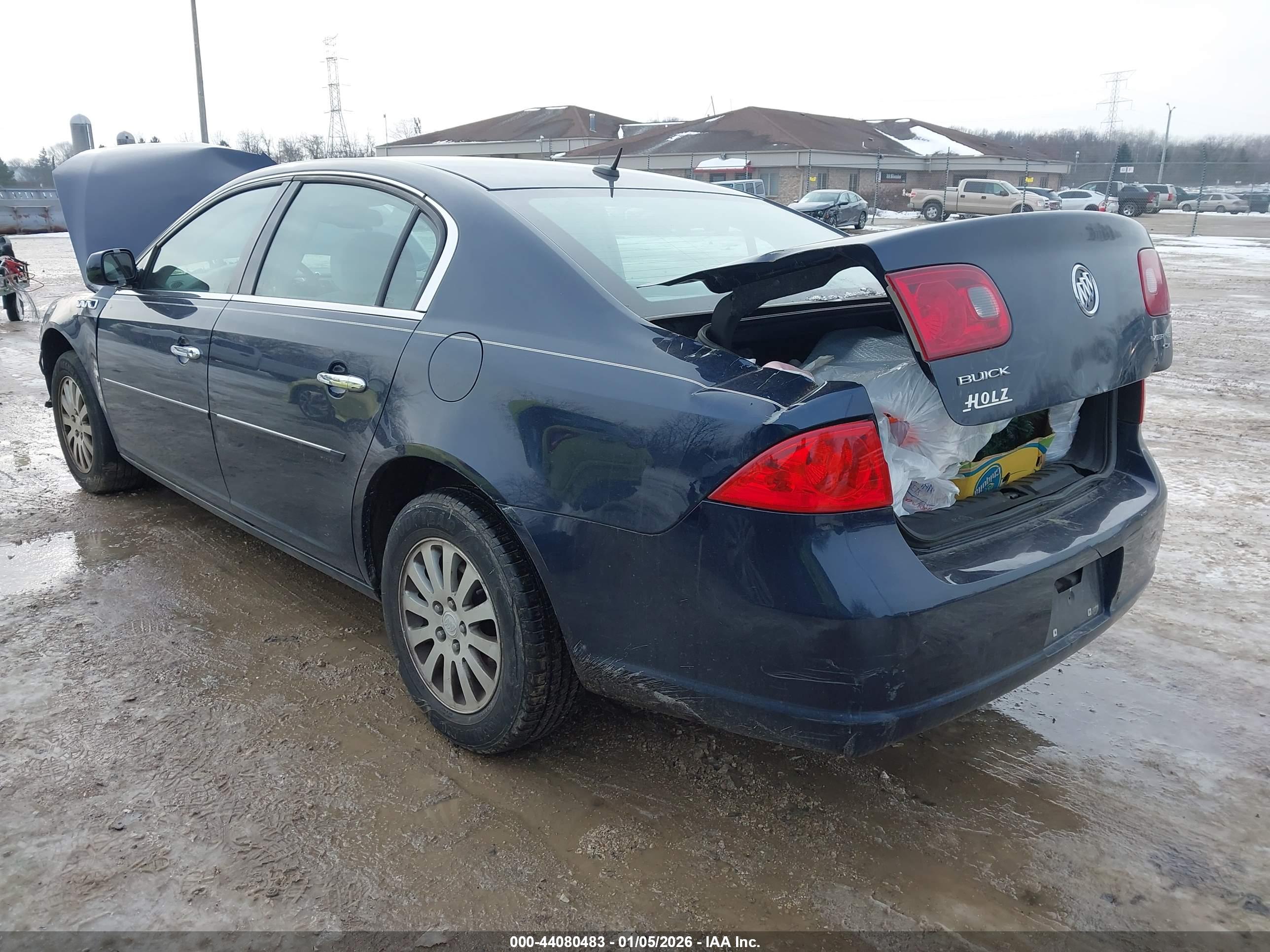 BUICK LUCERNE image 3
