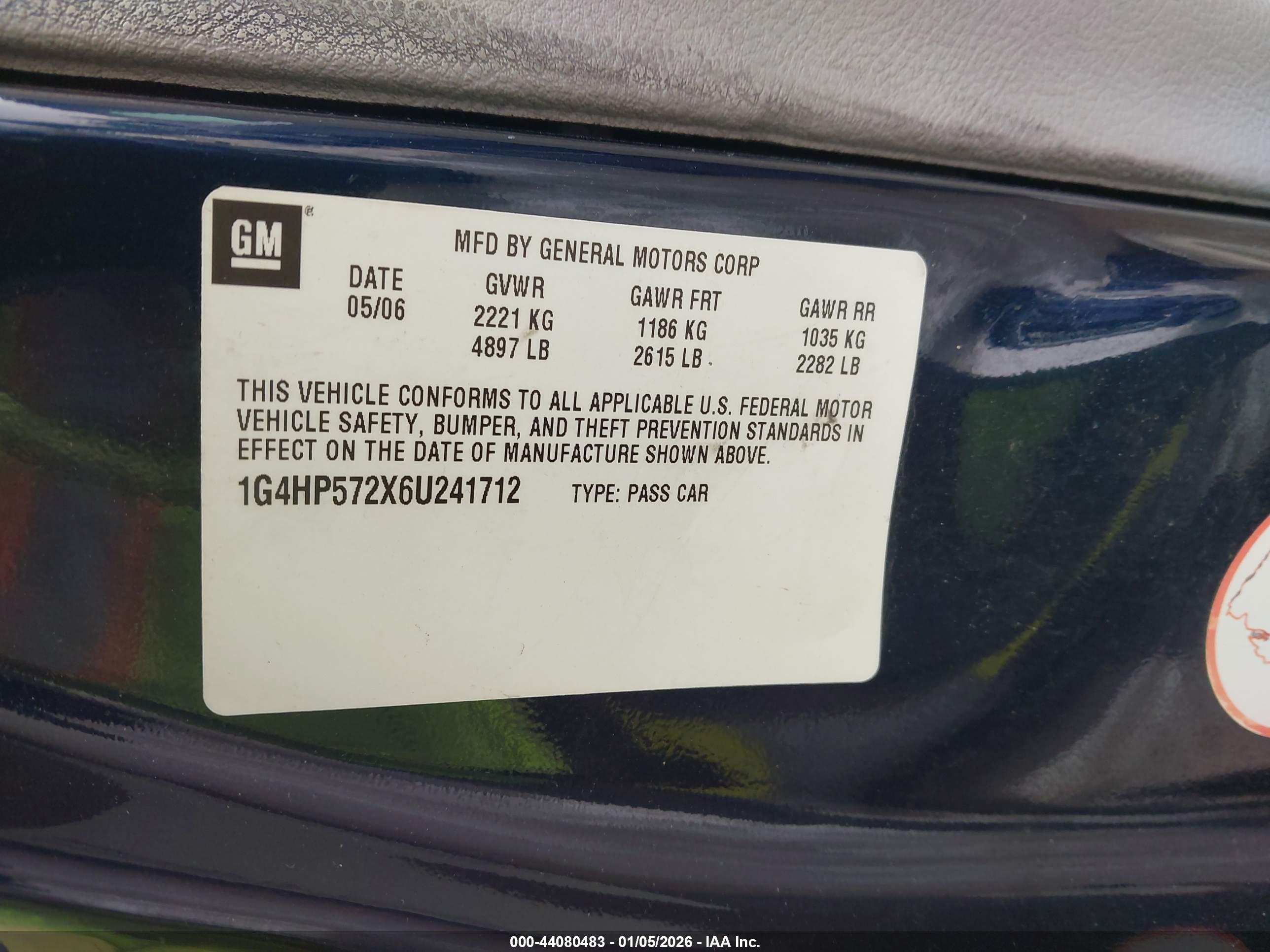 BUICK LUCERNE image 9