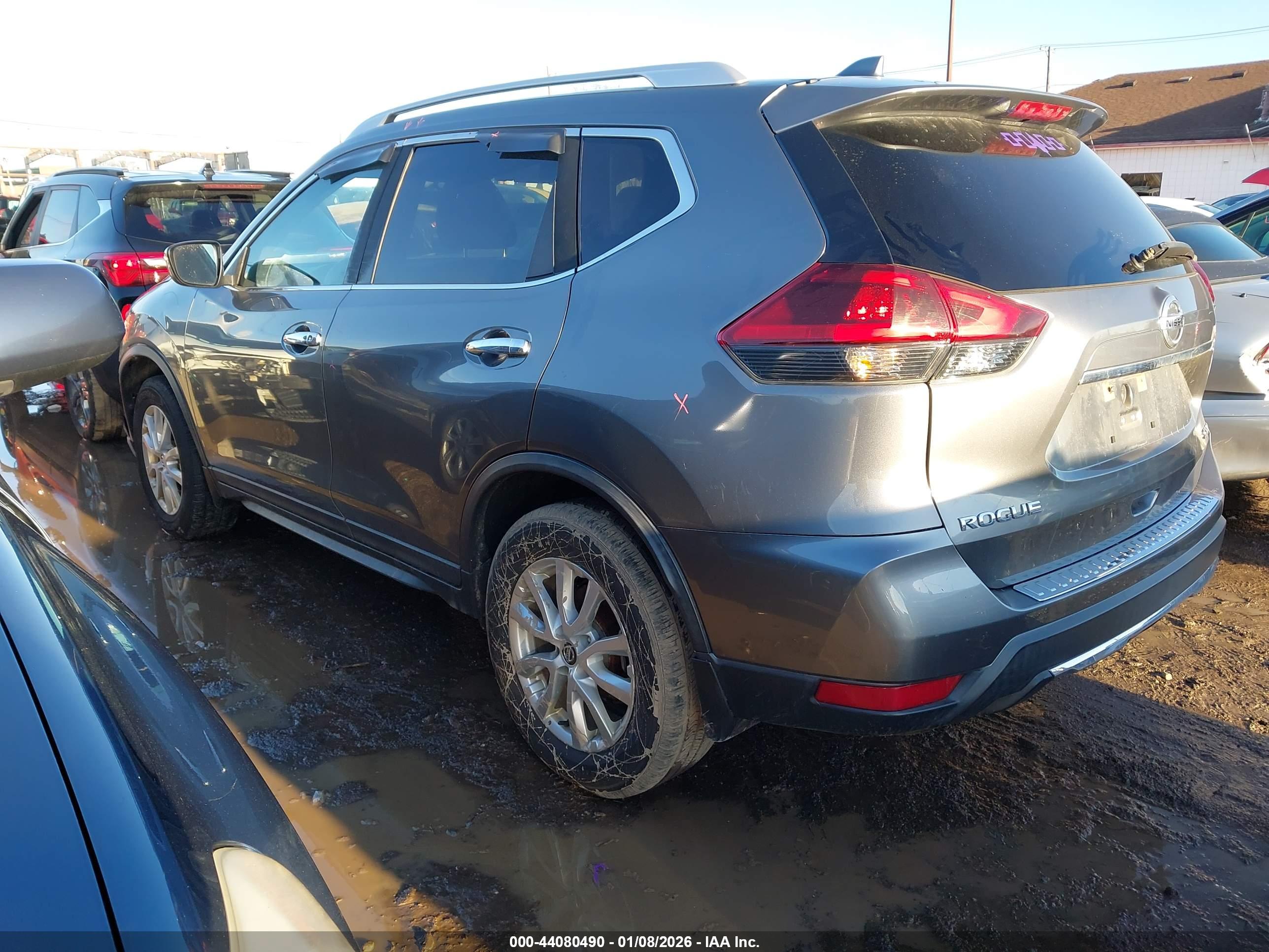 NISSAN ROGUE image 3