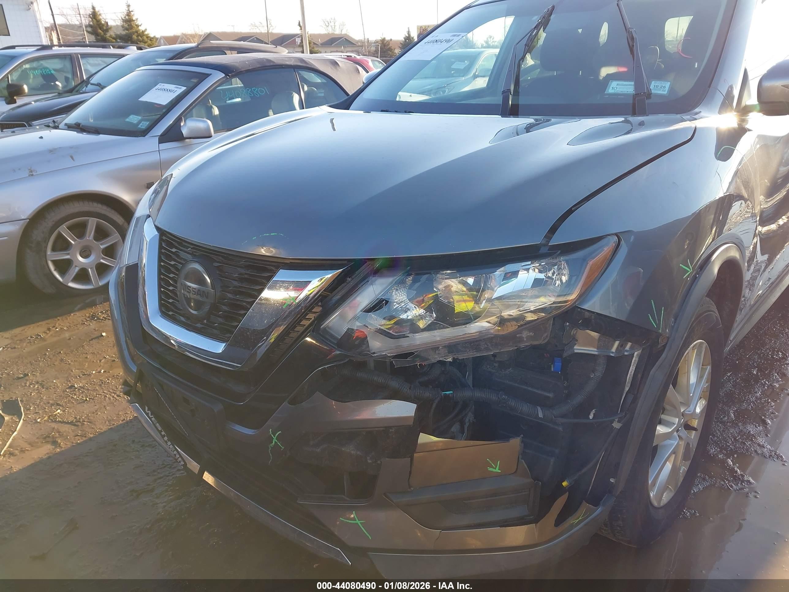 NISSAN ROGUE image 6