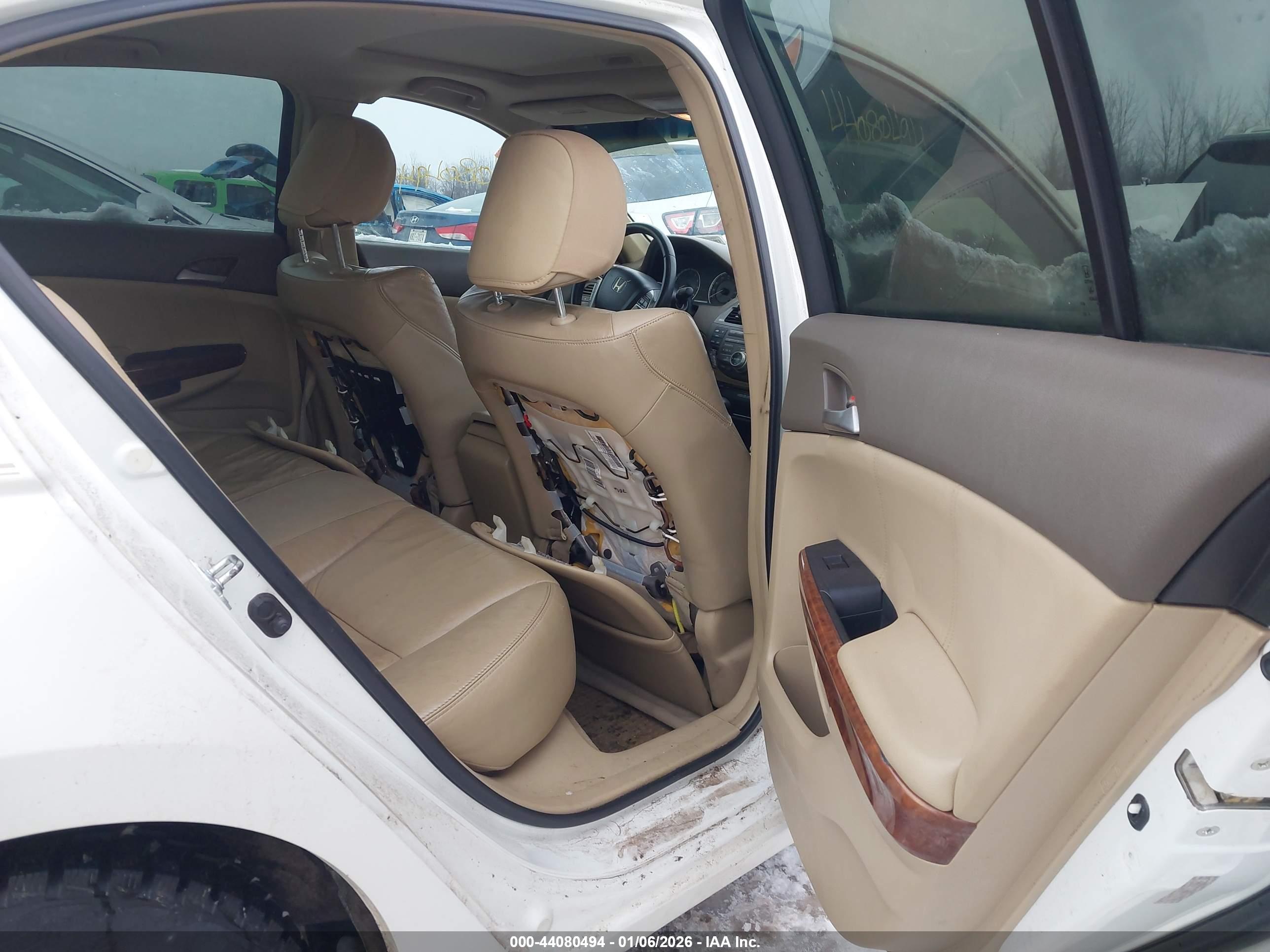 HONDA ACCORD image 8