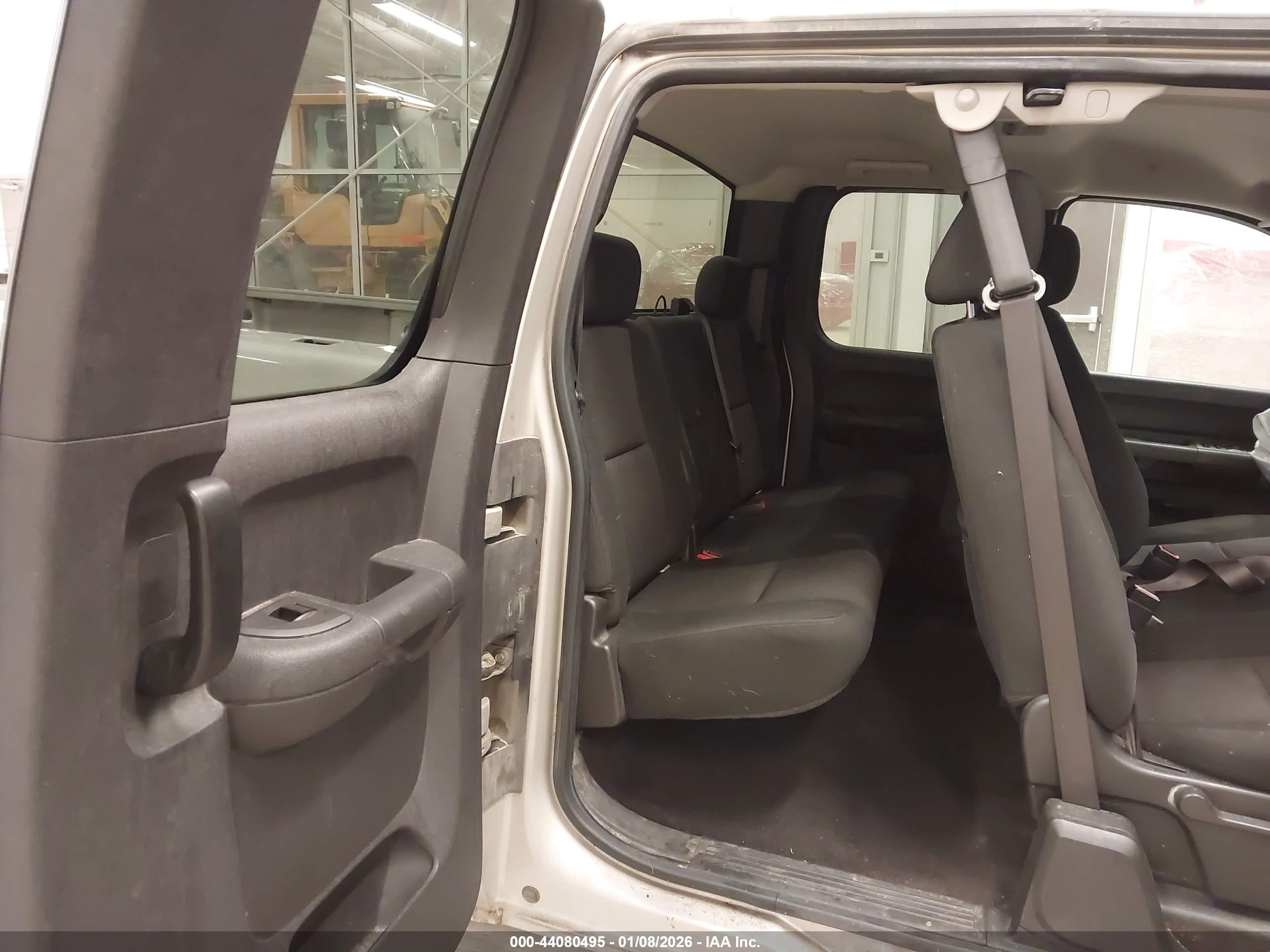 GMC SIERRA image 8