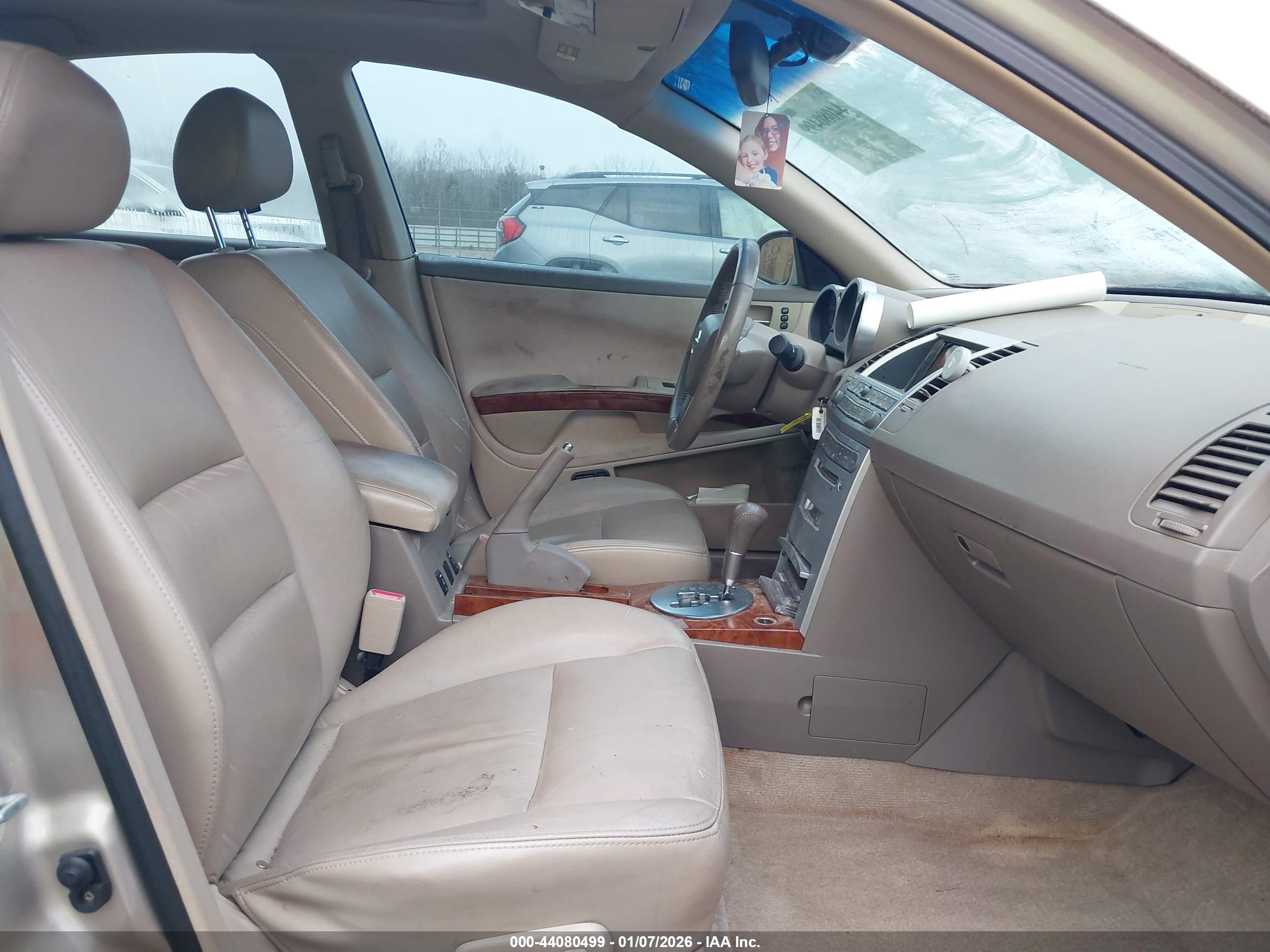 NISSAN MAXIMA image 5