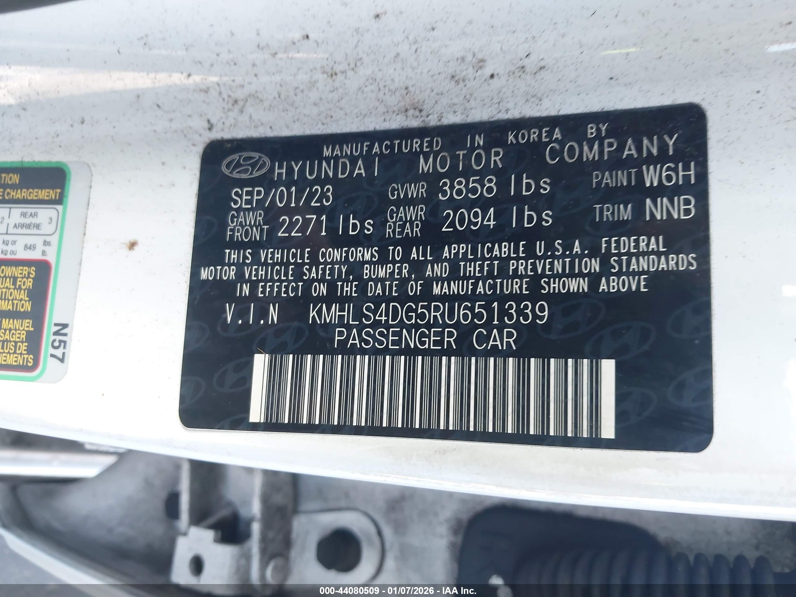 HYUNDAI ELANTRA image 9
