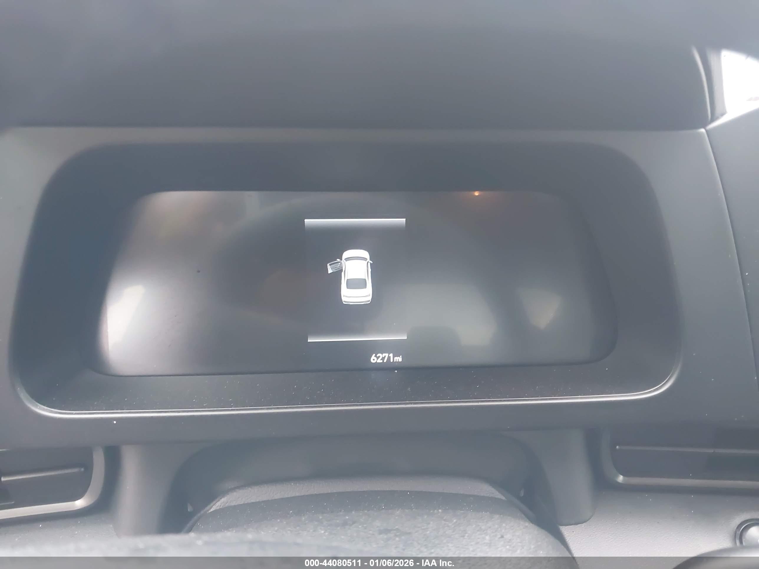 HYUNDAI ELANTRA image 7