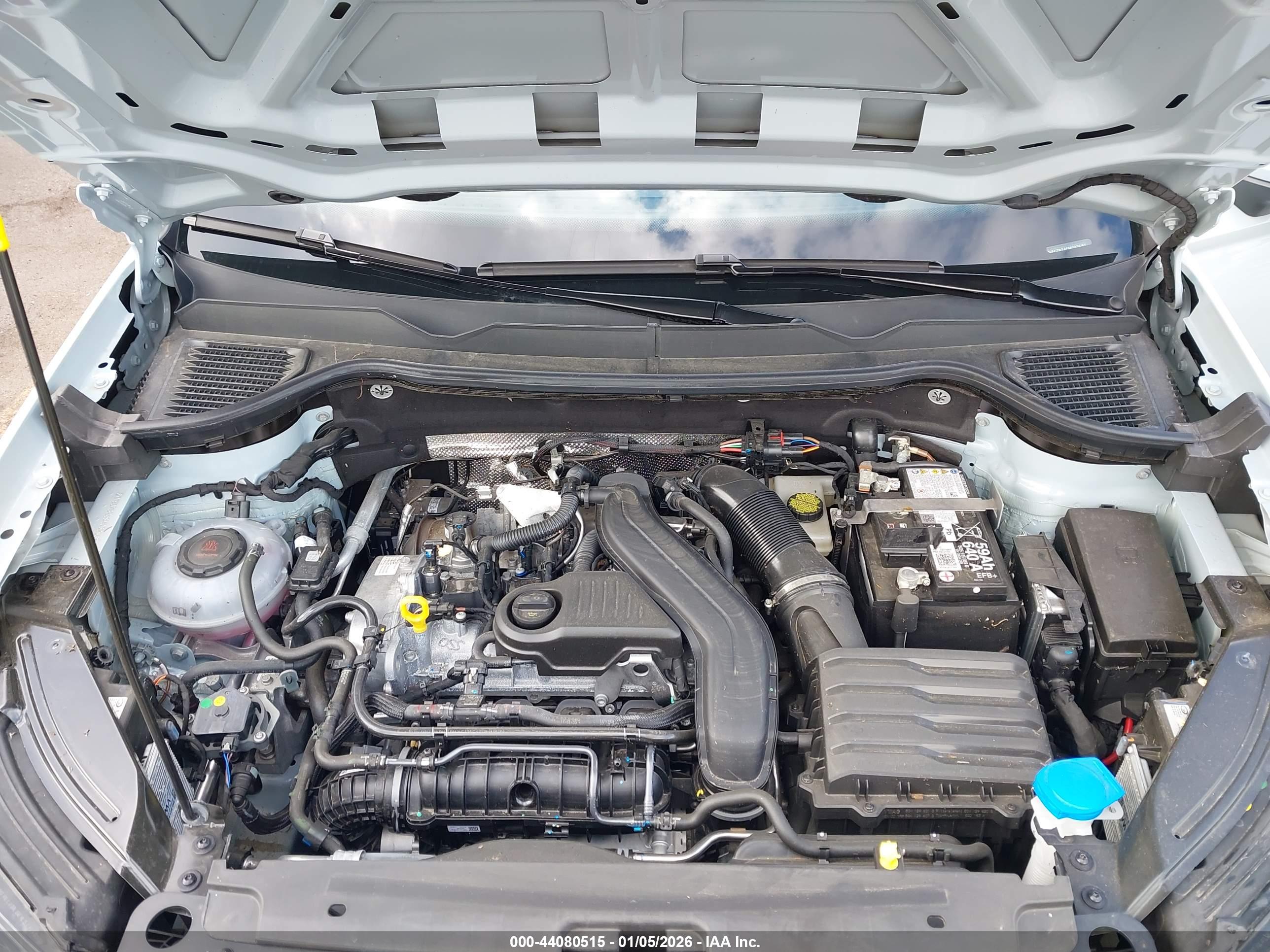 VOLKSWAGEN TAOS image 10