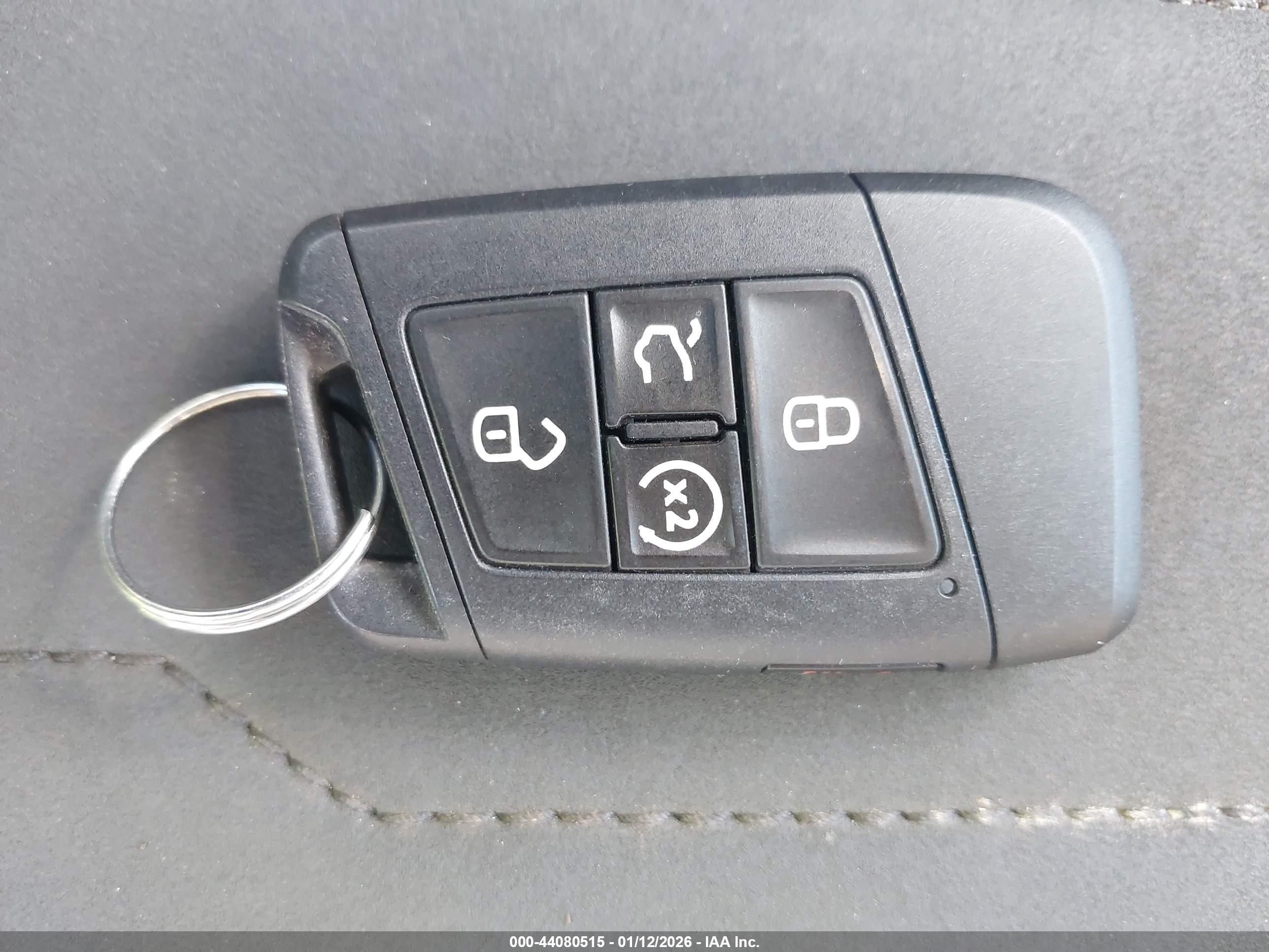 VOLKSWAGEN TAOS image 11