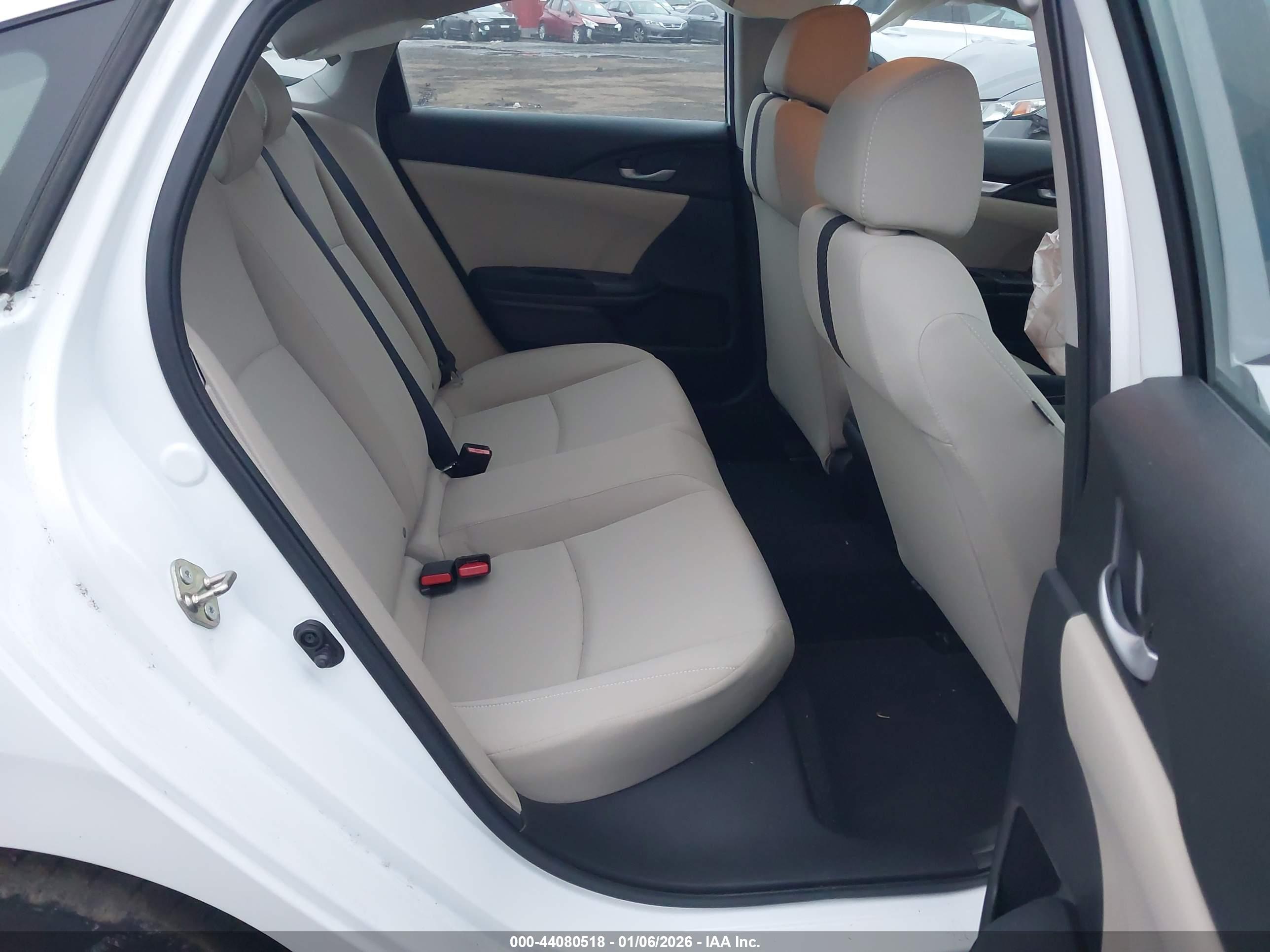 HONDA CIVIC image 8