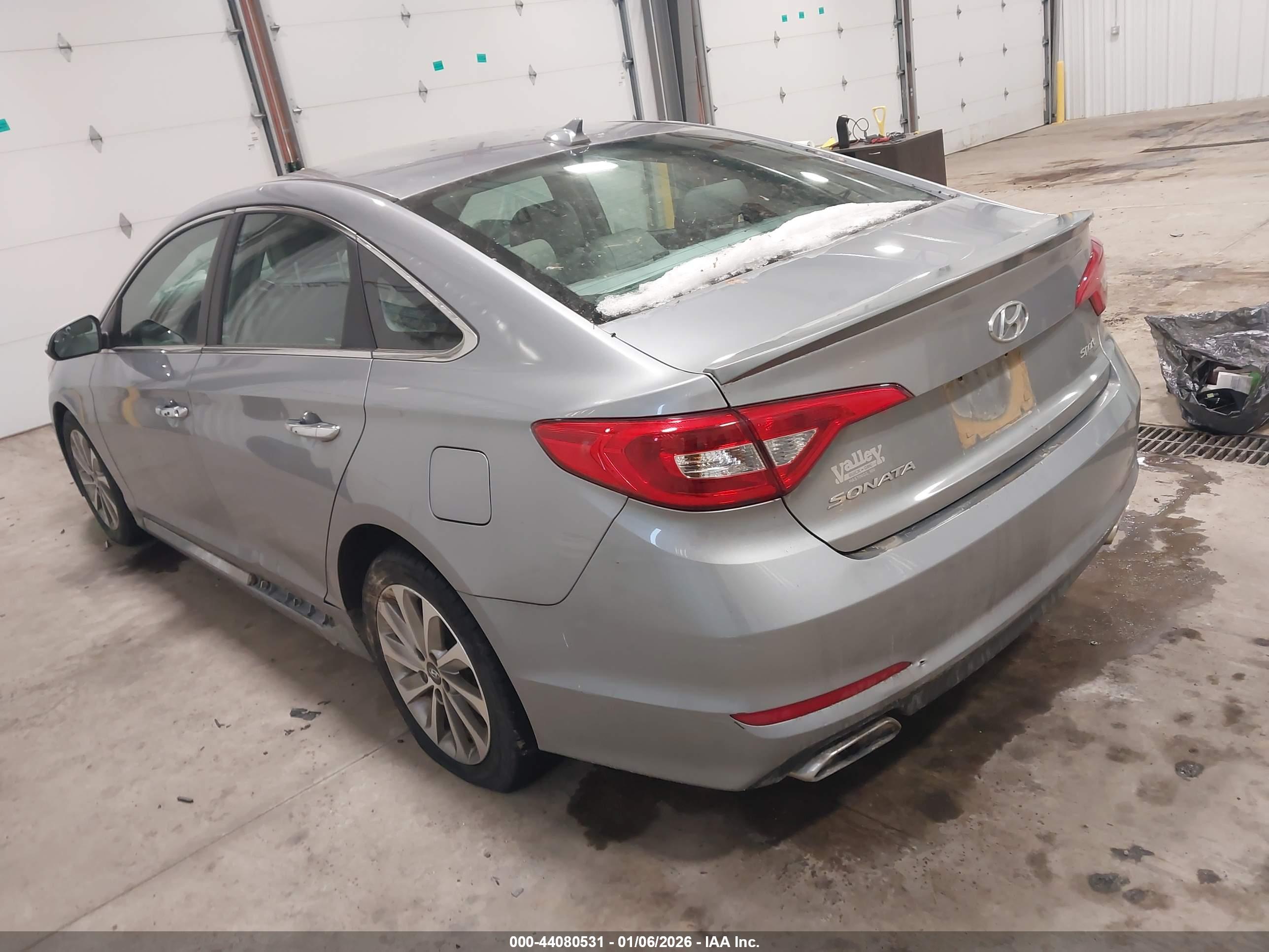 HYUNDAI SONATA image 3