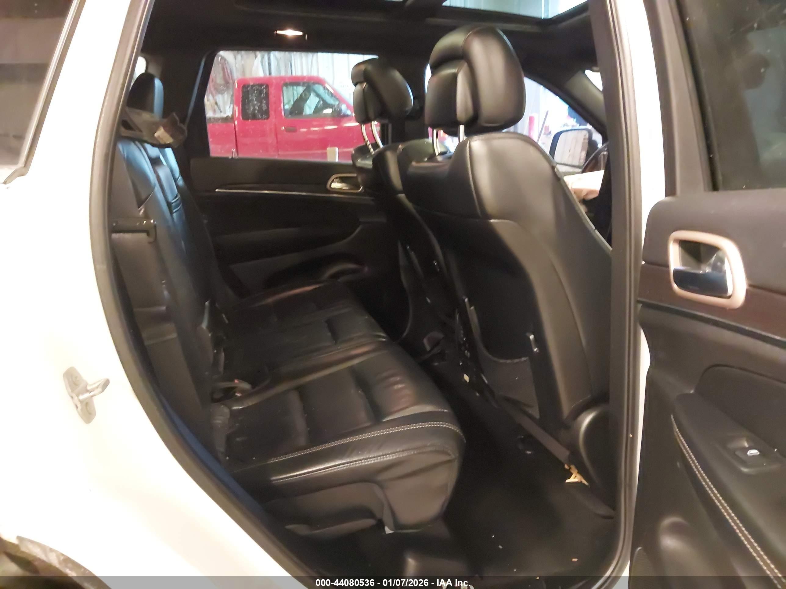 JEEP GRAND image 8