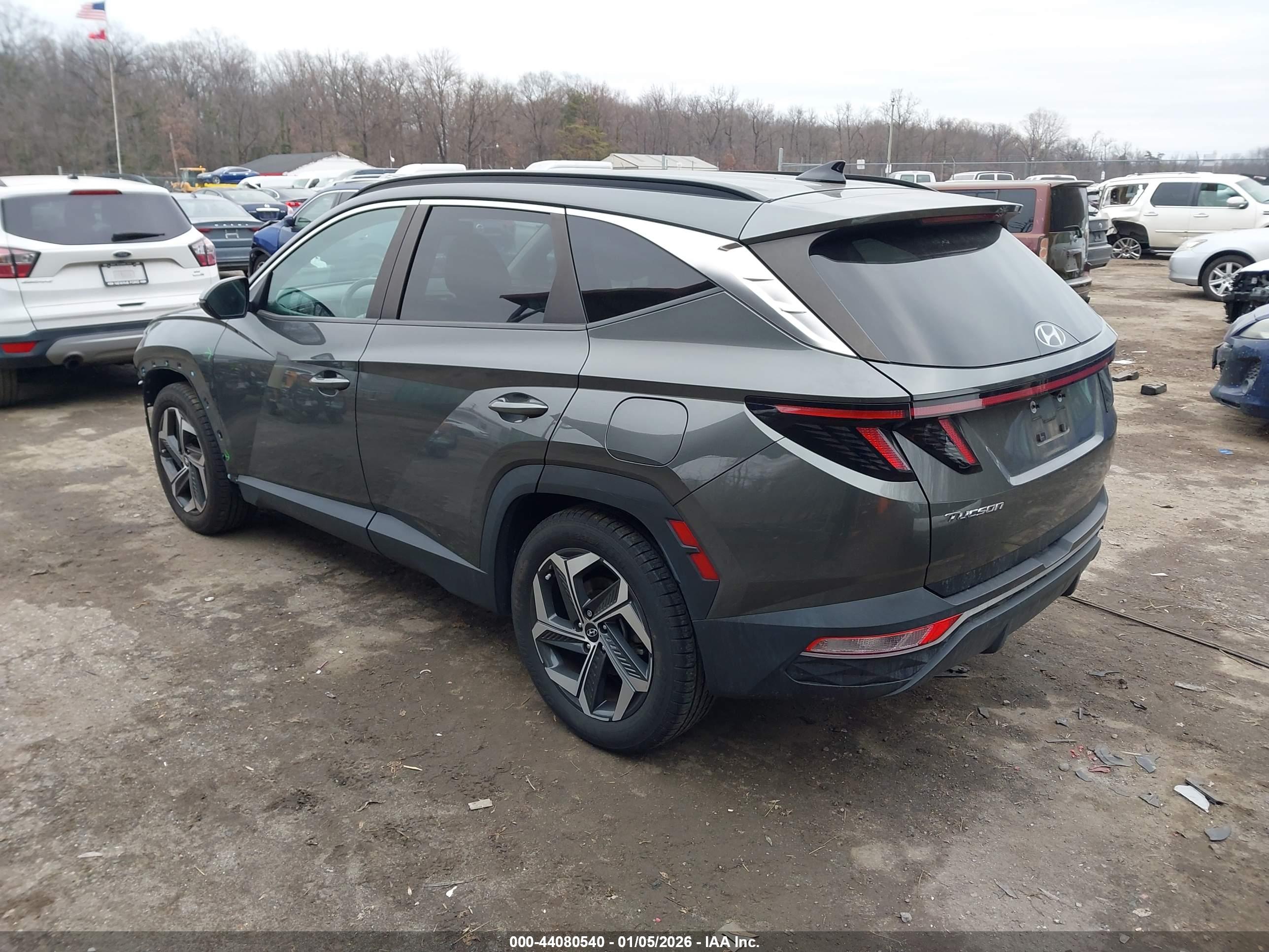 HYUNDAI TUCSON image 3
