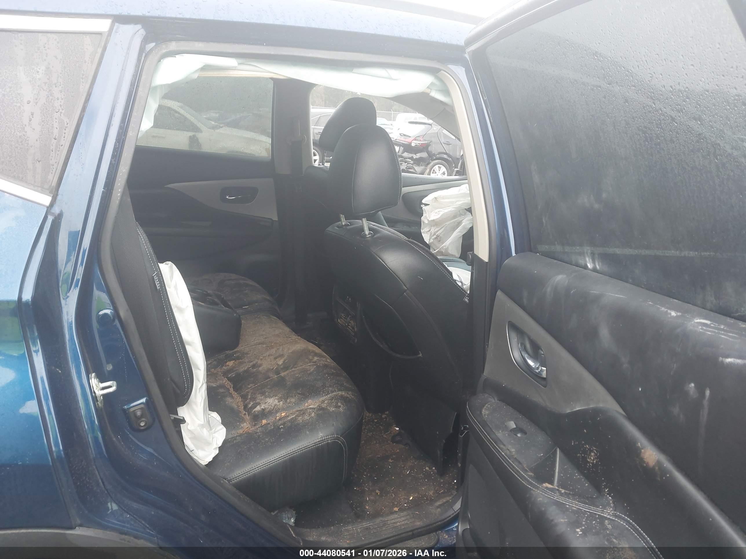 NISSAN MURANO image 8