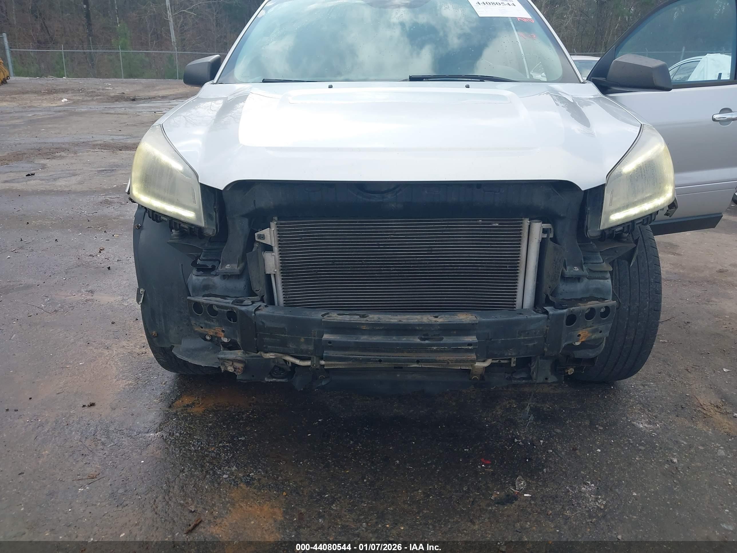 GMC ACADIA image 6