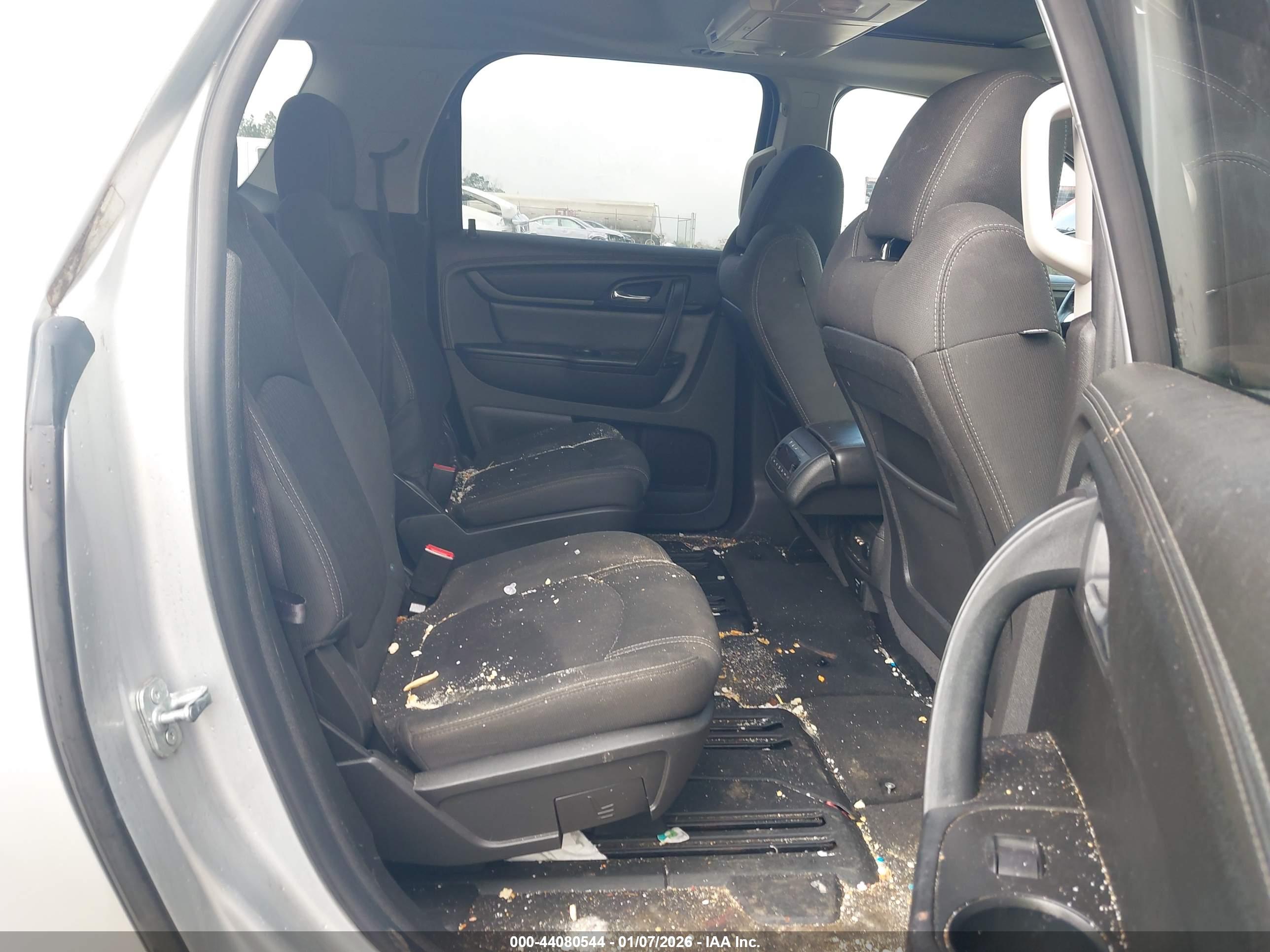 GMC ACADIA image 8