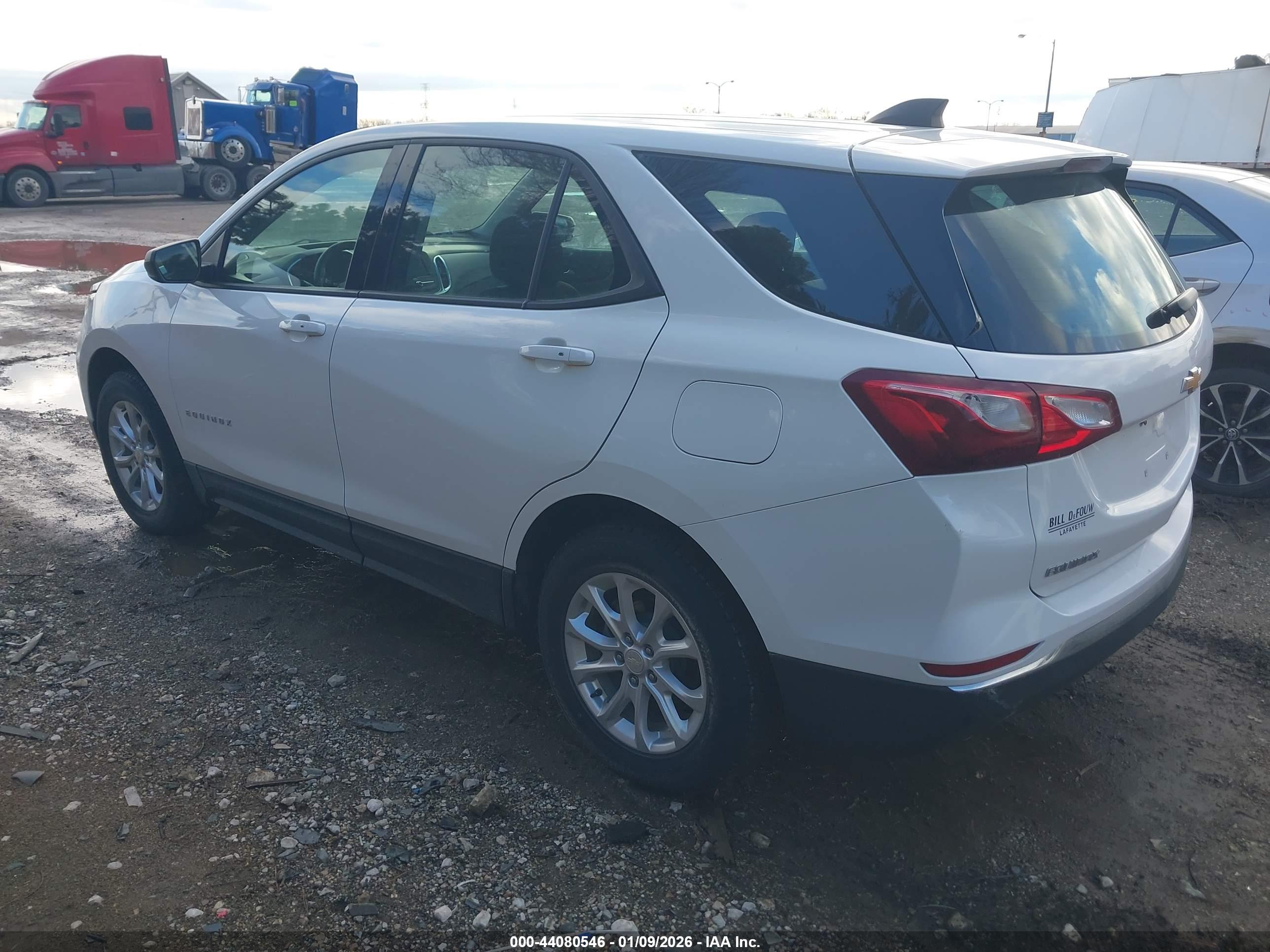 CHEVROLET EQUINOX image 3