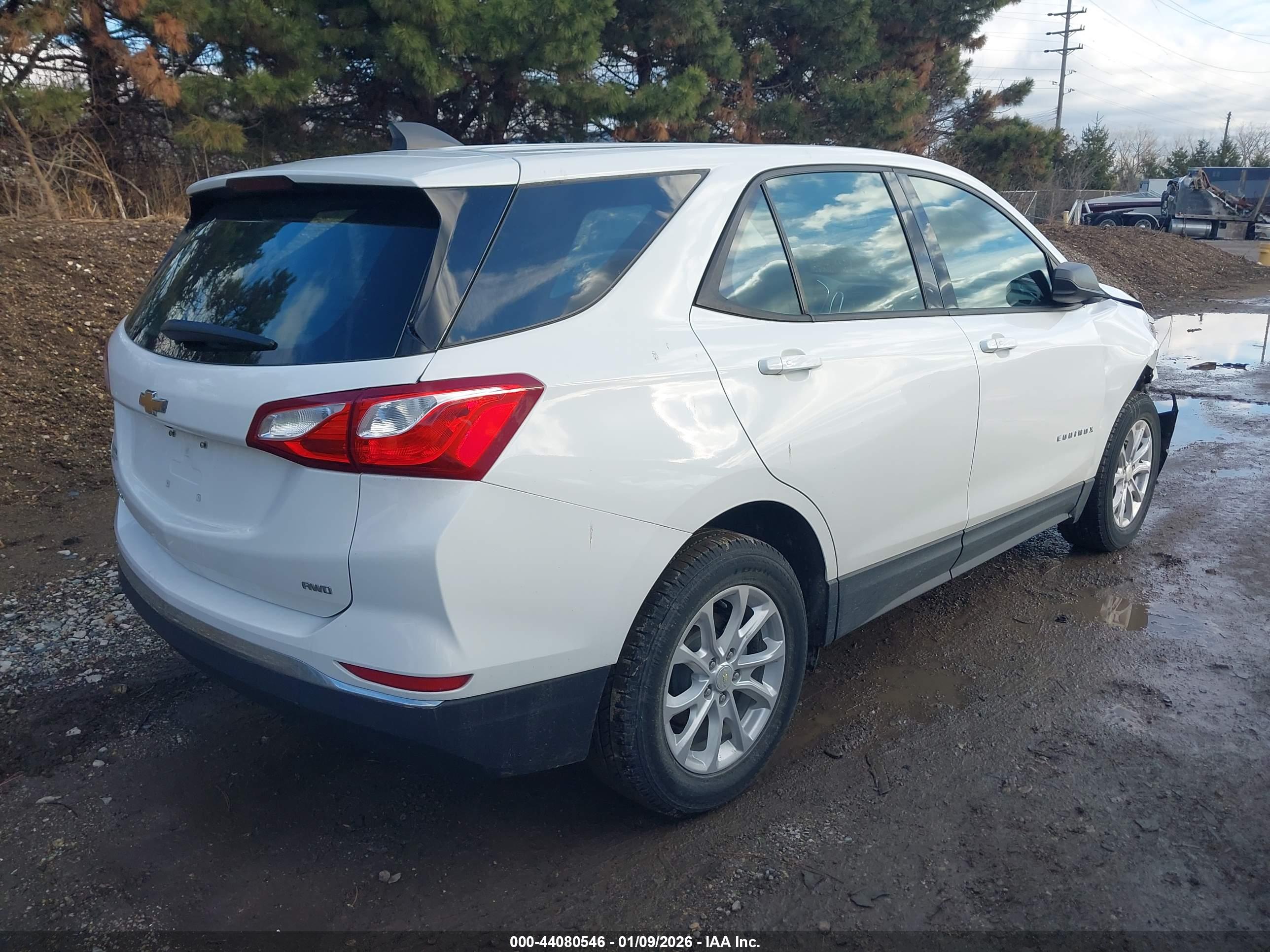 CHEVROLET EQUINOX image 4
