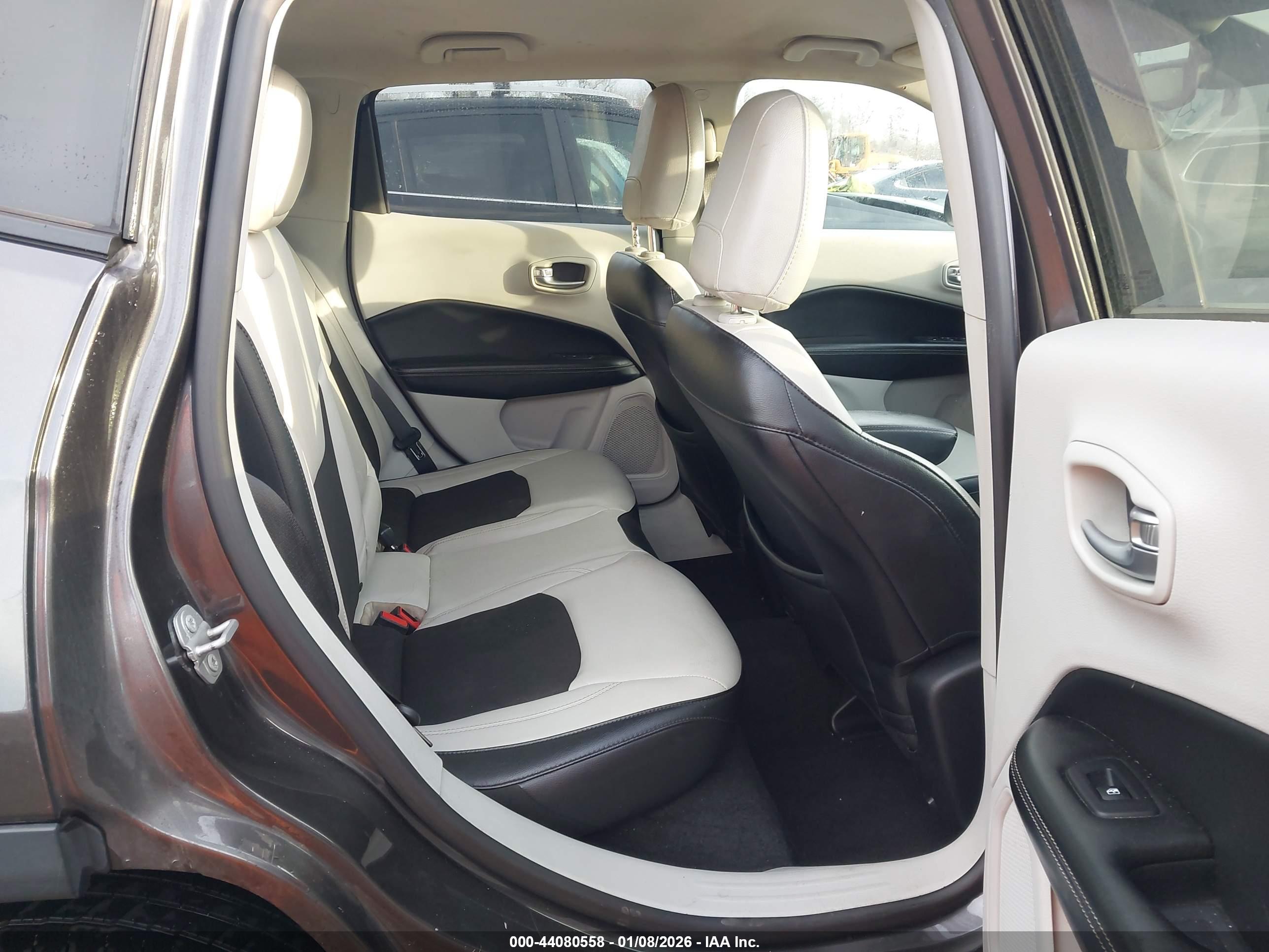 JEEP COMPASS image 8