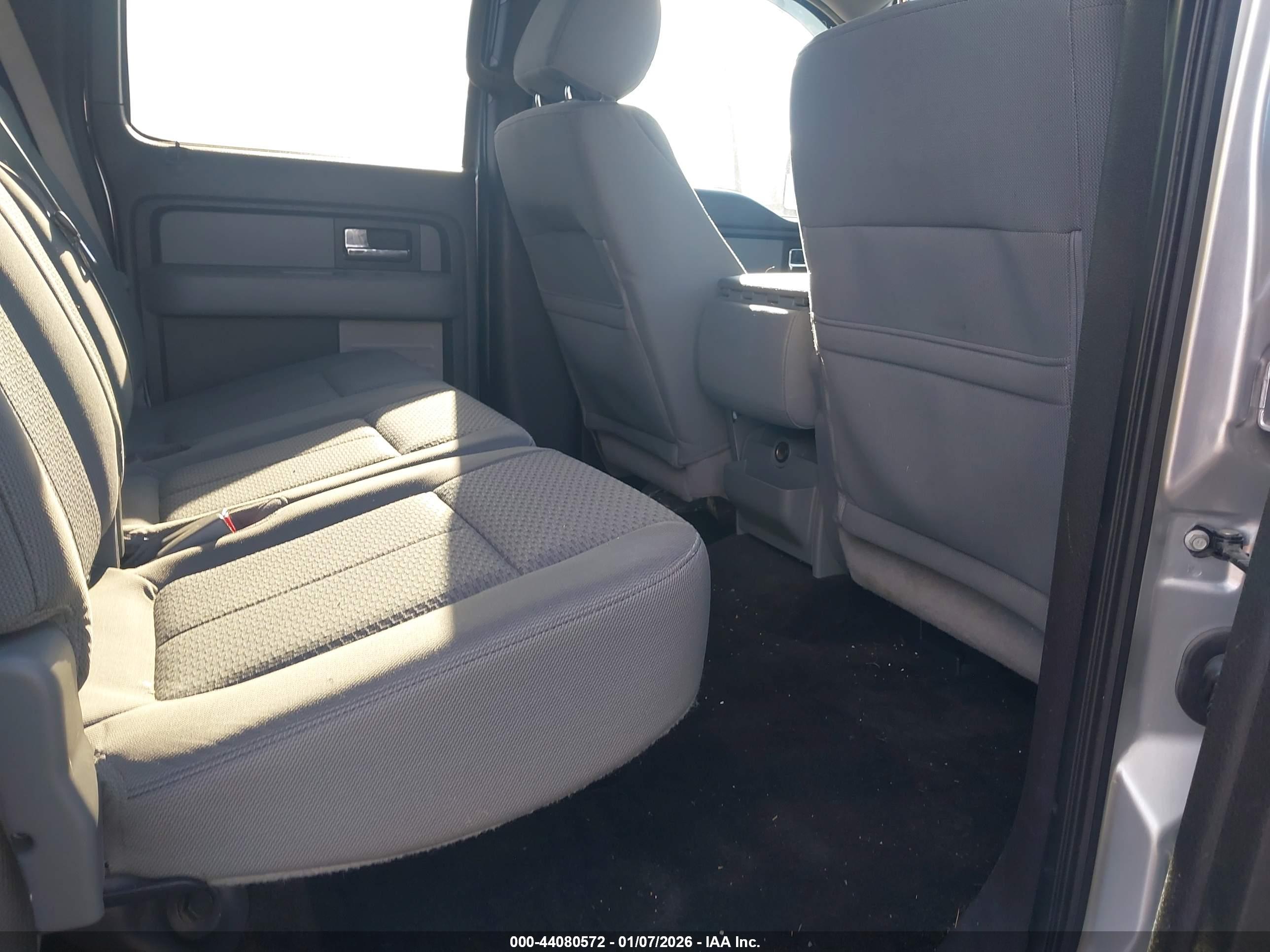 FORD F-150 image 8