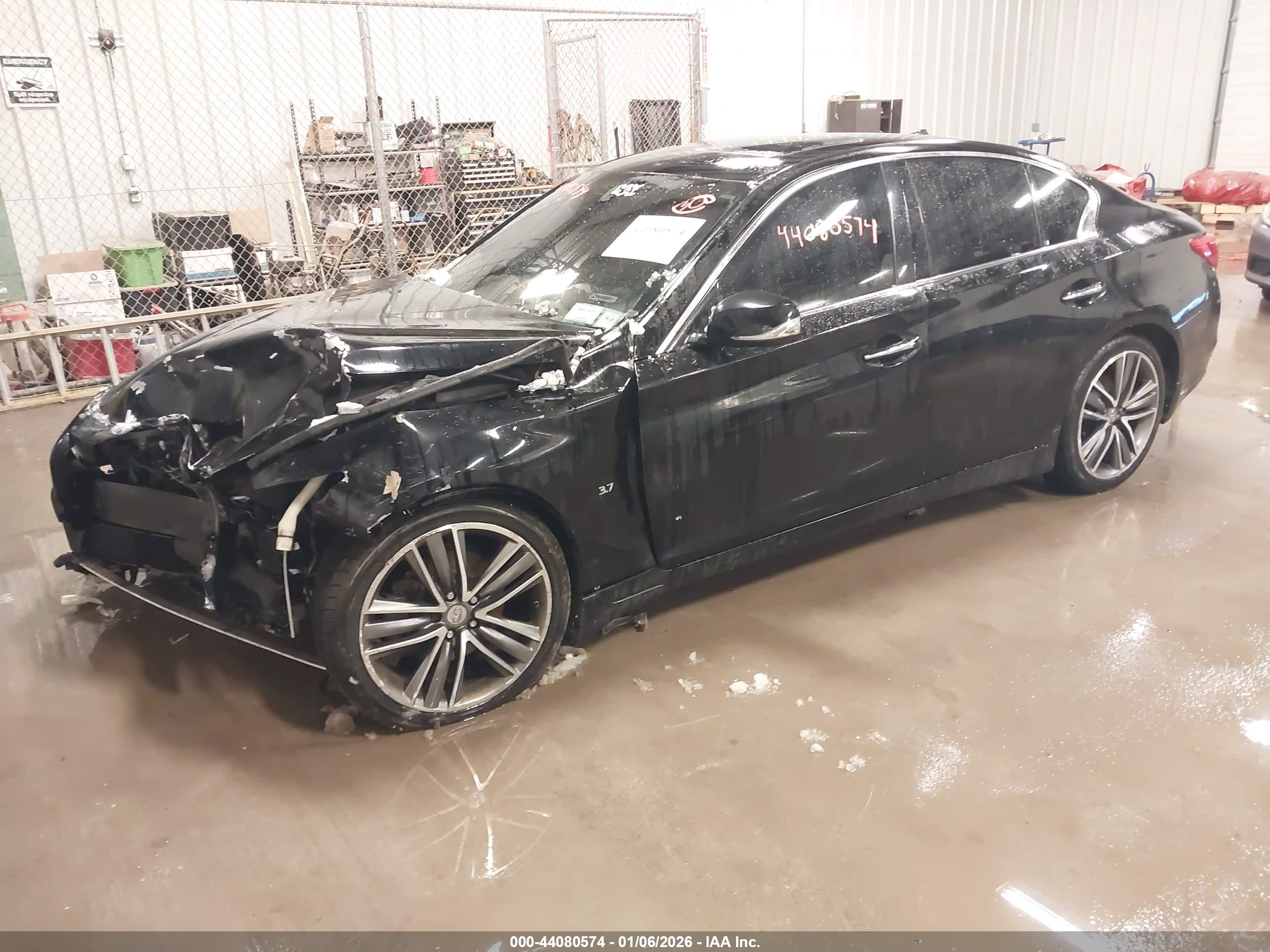 INFINITI Q50 image 2