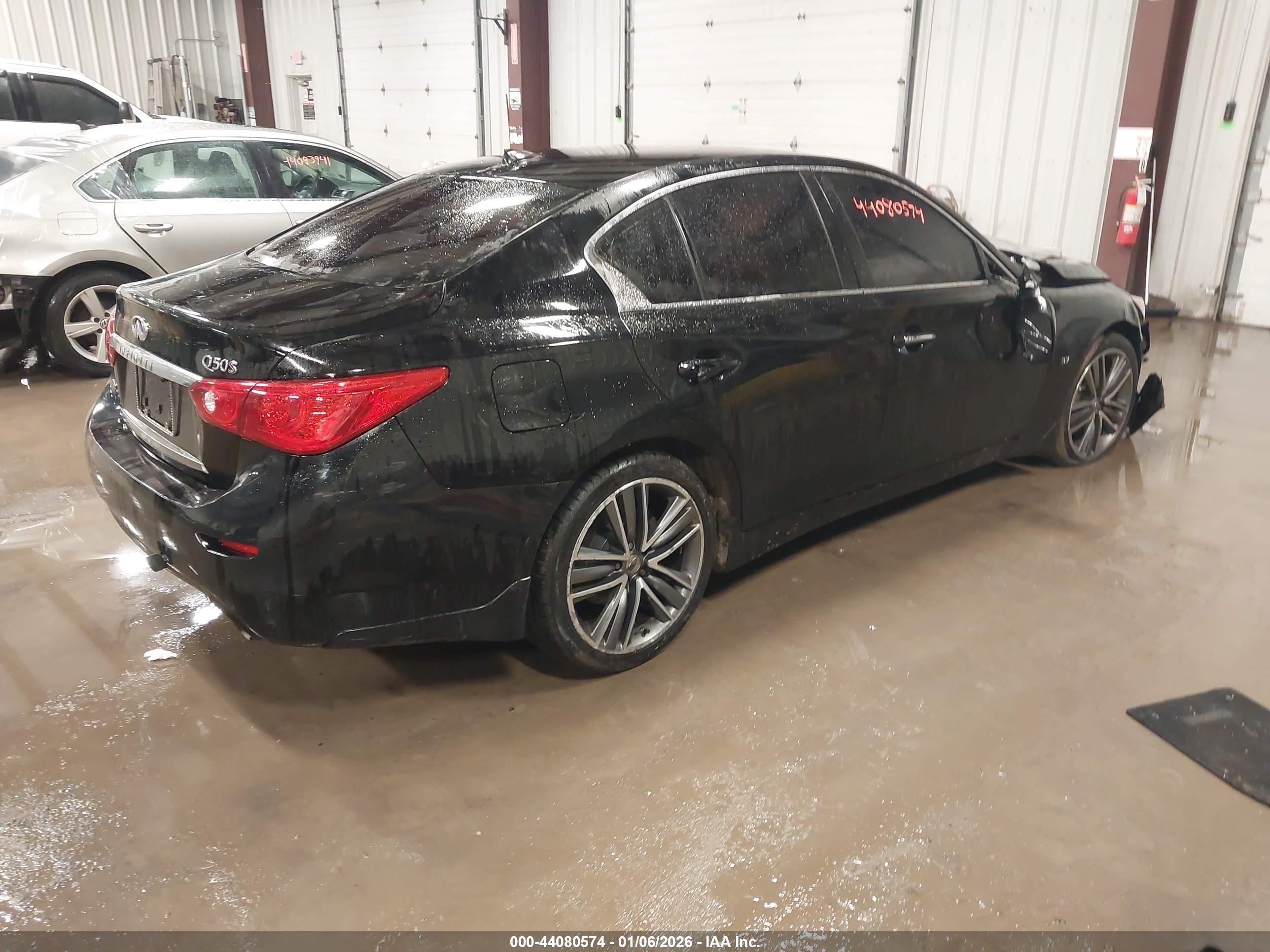 INFINITI Q50 image 4