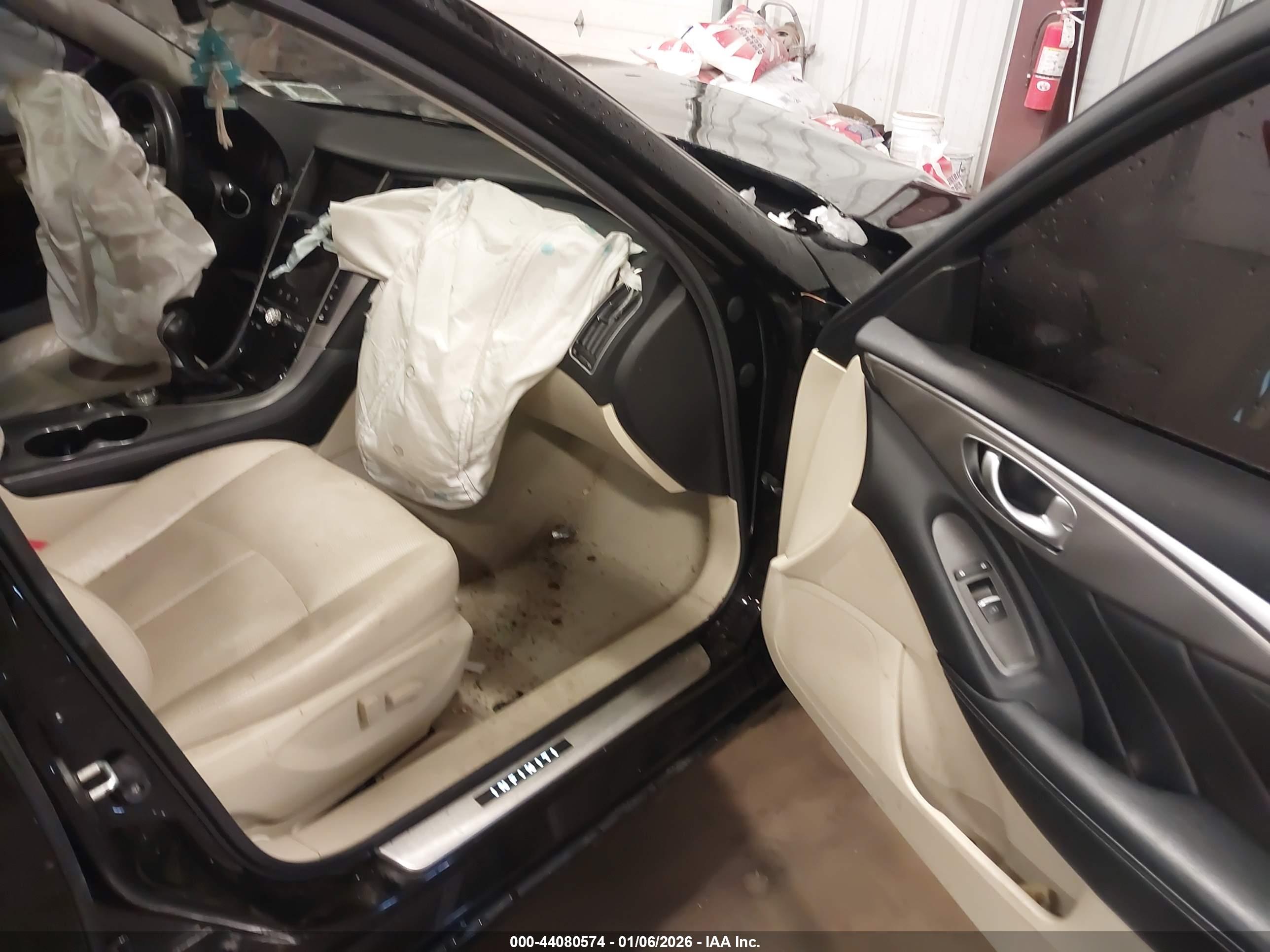 INFINITI Q50 image 5