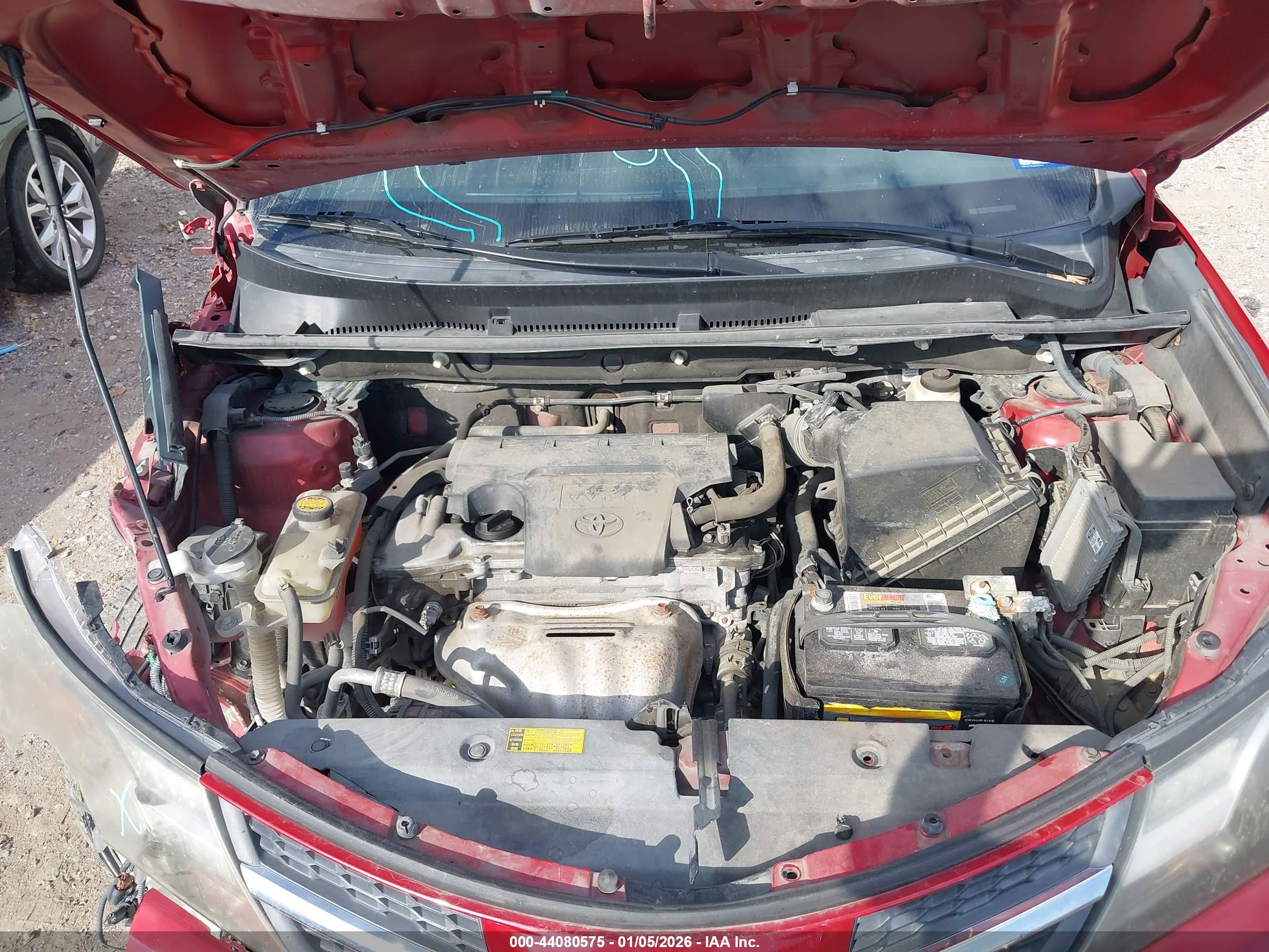TOYOTA RAV4 image 10