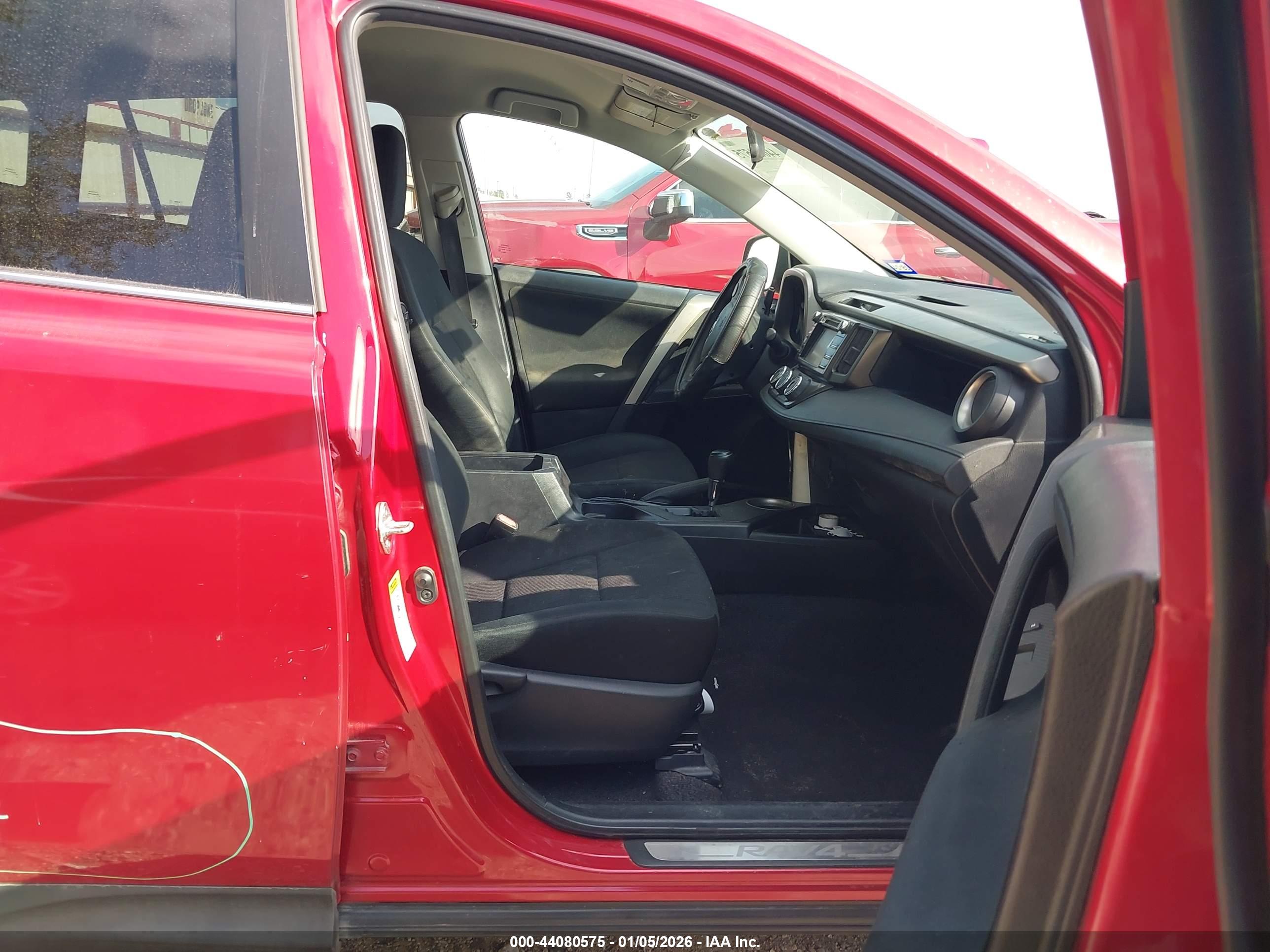 TOYOTA RAV4 image 5