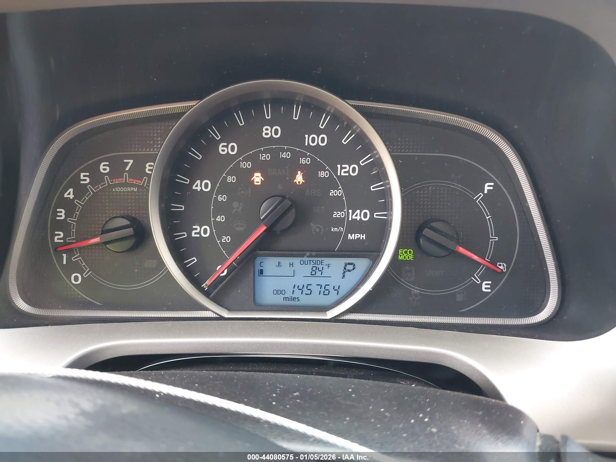 TOYOTA RAV4 image 7