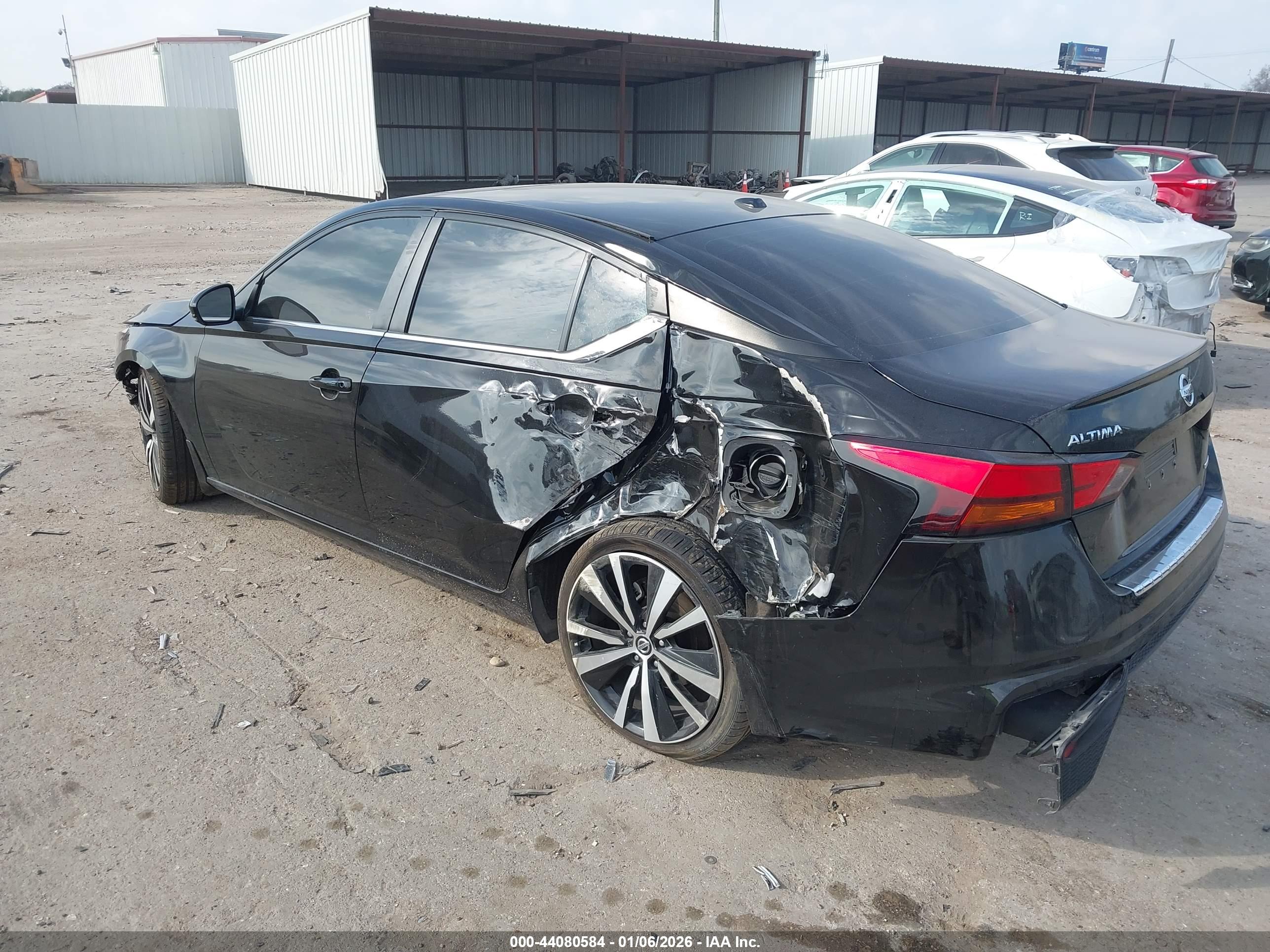NISSAN ALTIMA image 3