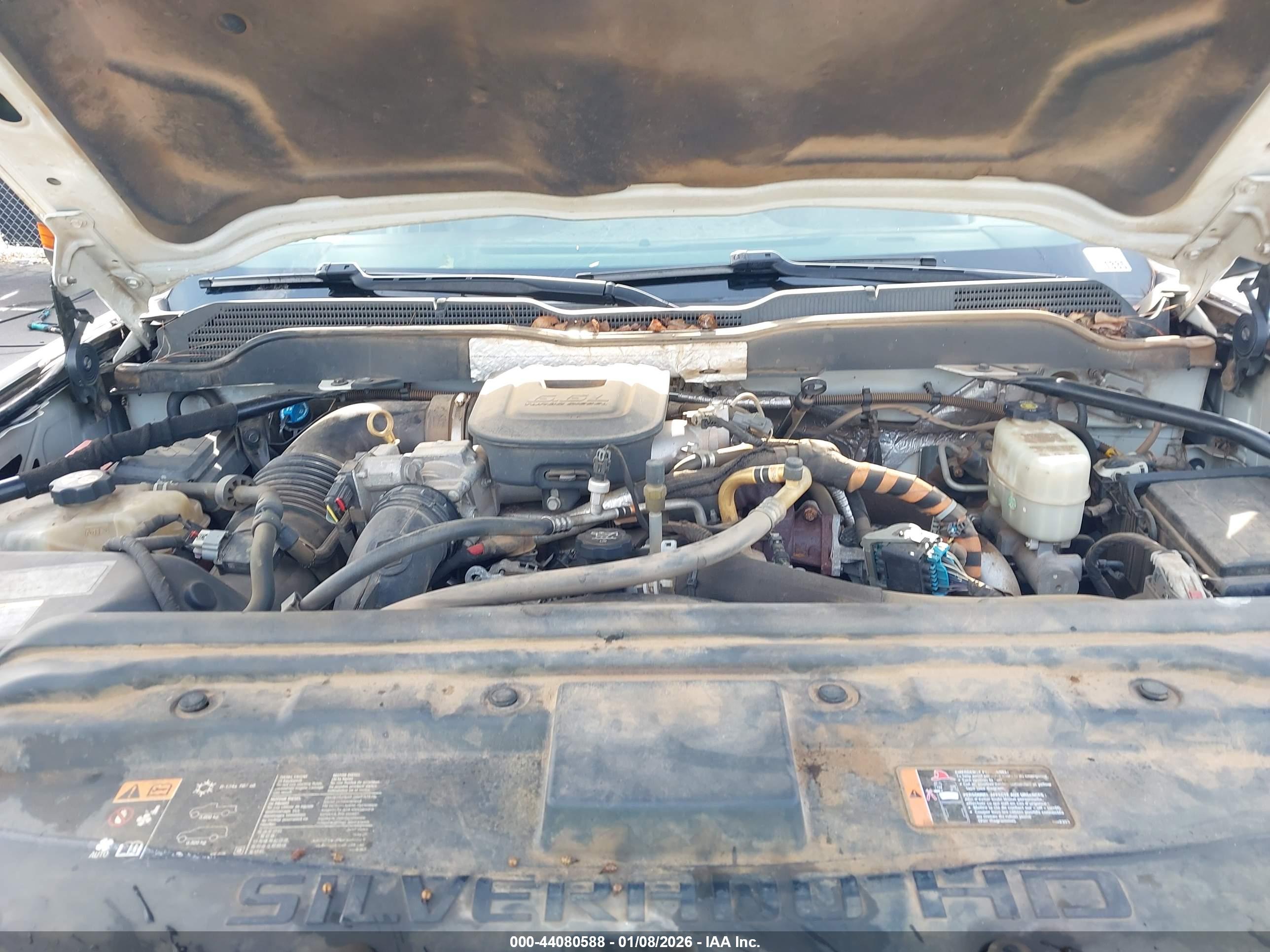 CHEVROLET SILVERADO image 10