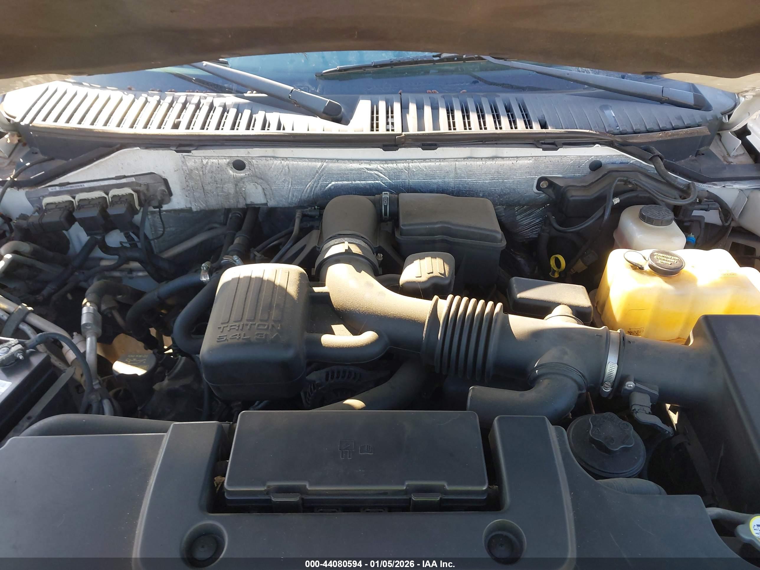 FORD EXPEDITION image 10