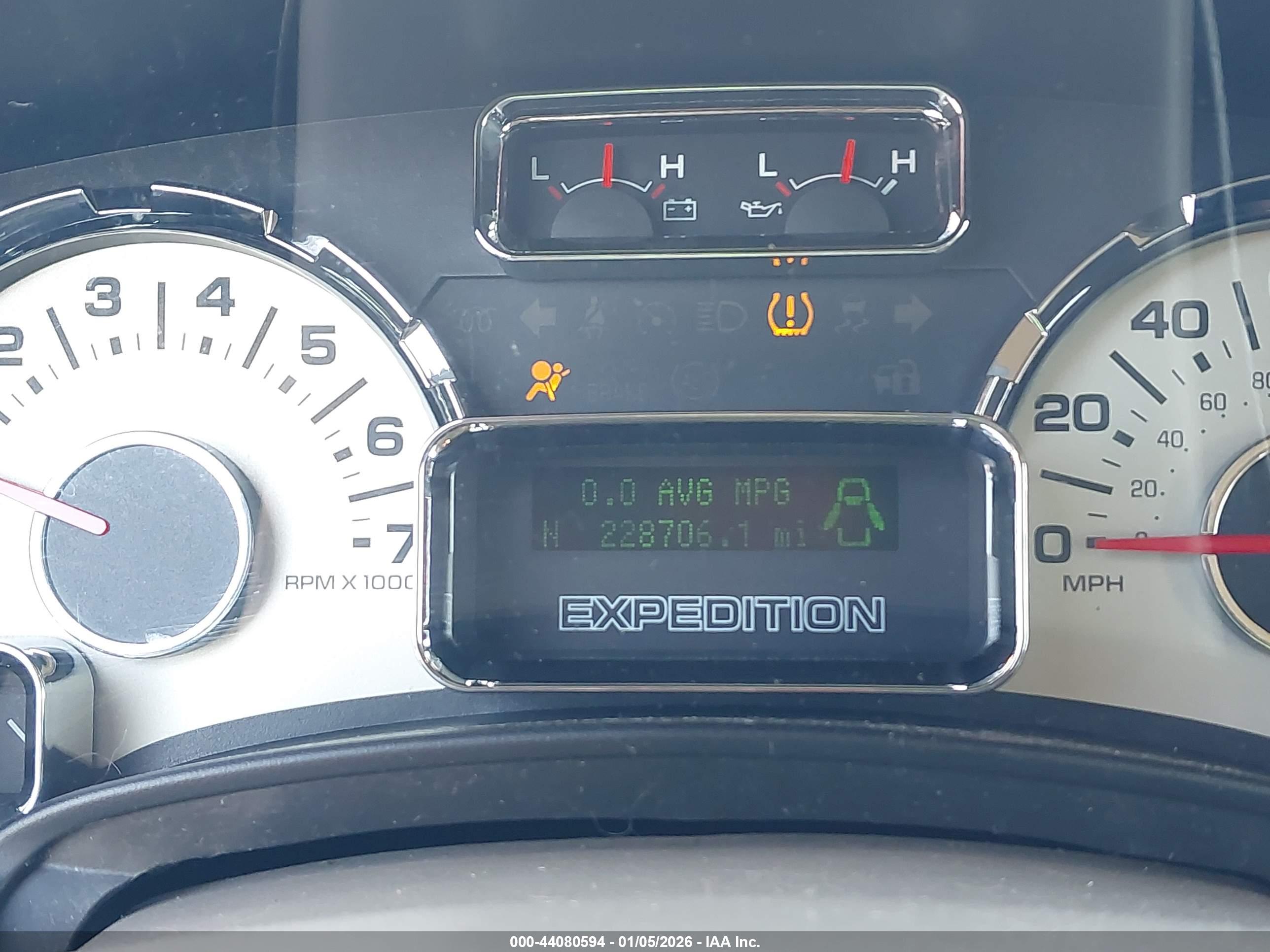 FORD EXPEDITION image 7
