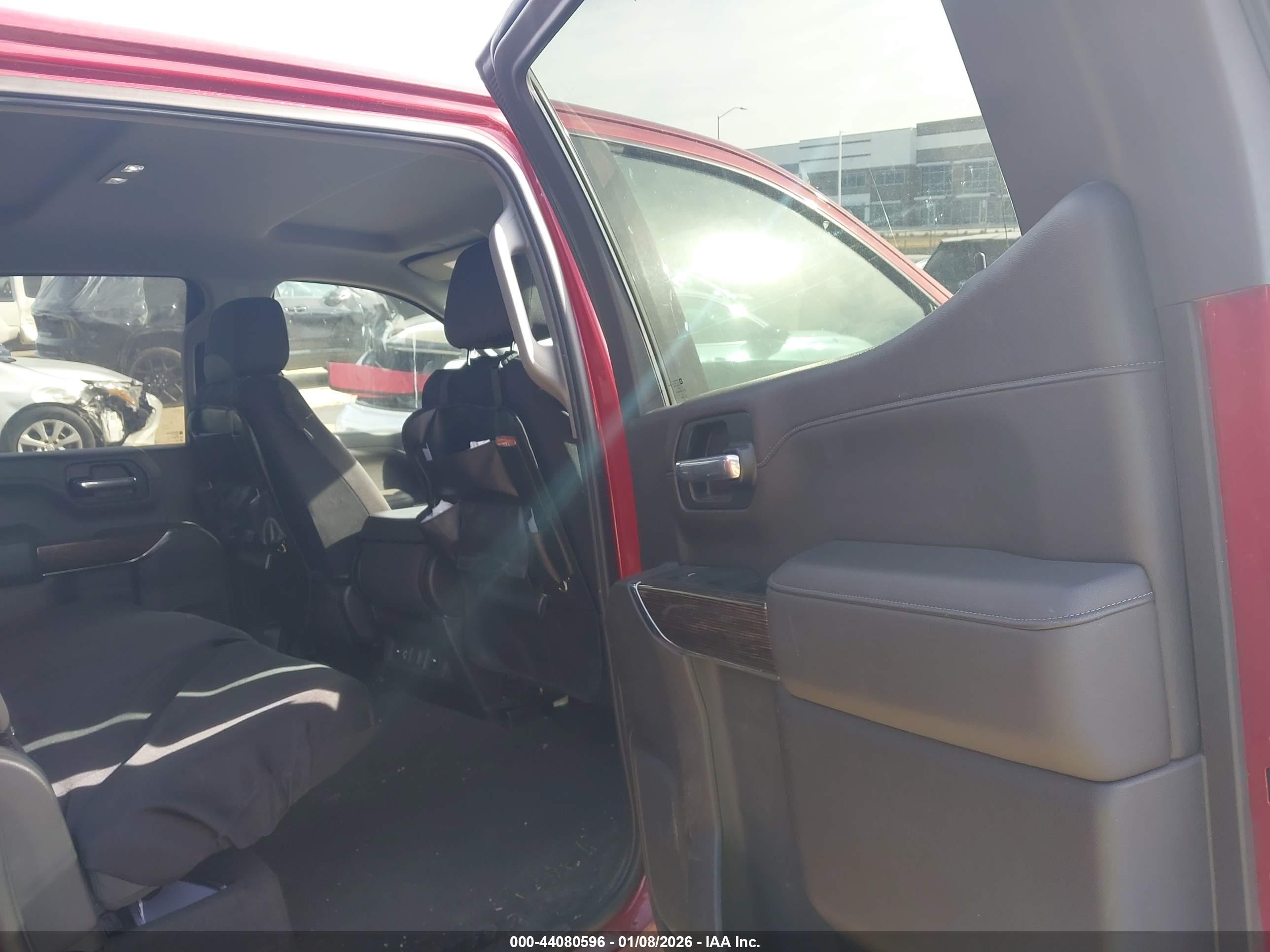 GMC SIERRA image 8