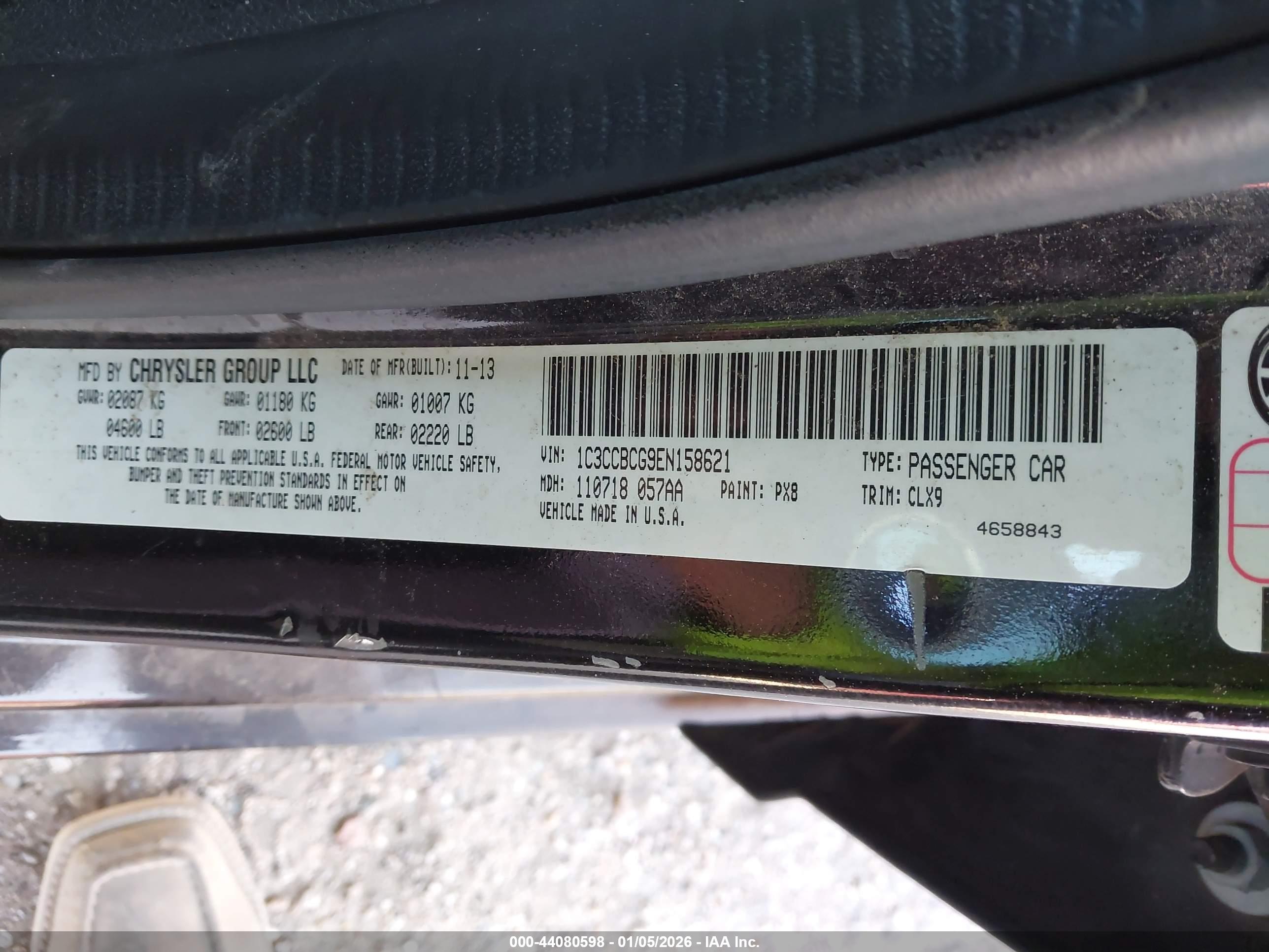 CHRYSLER 200 image 9