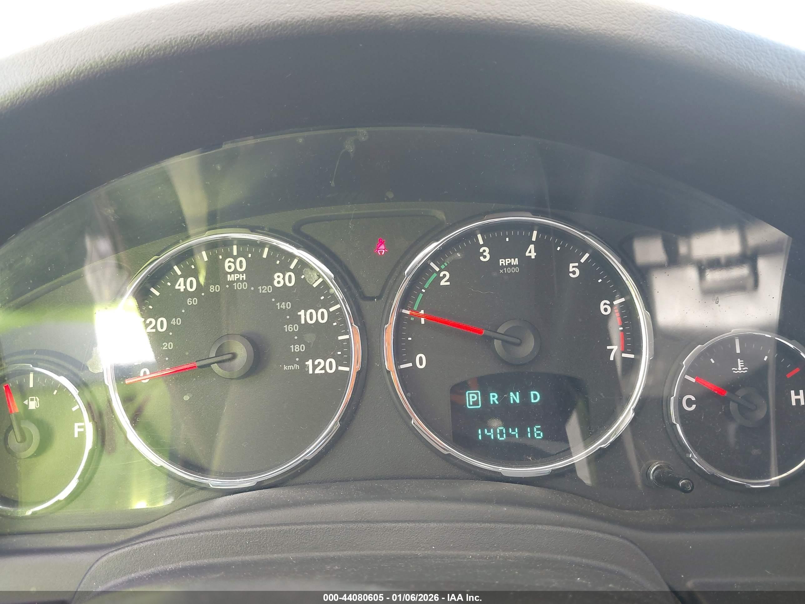 JEEP LIBERTY image 7