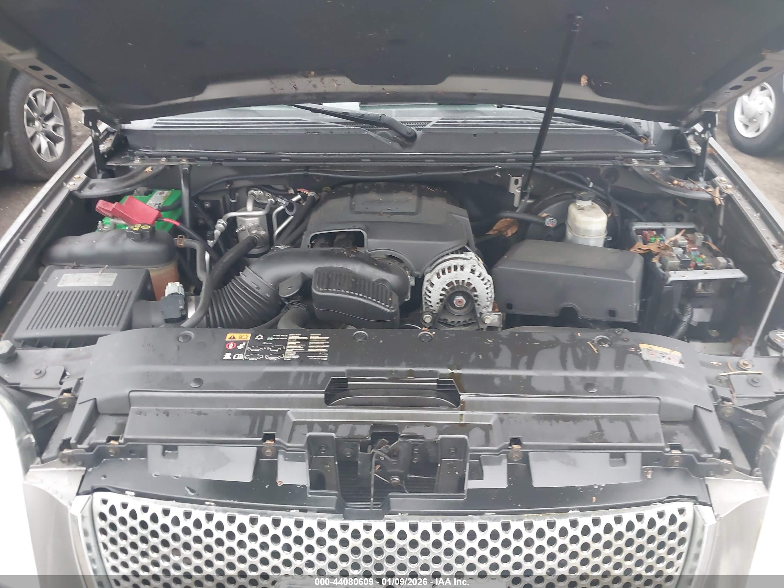 GMC YUKON image 10