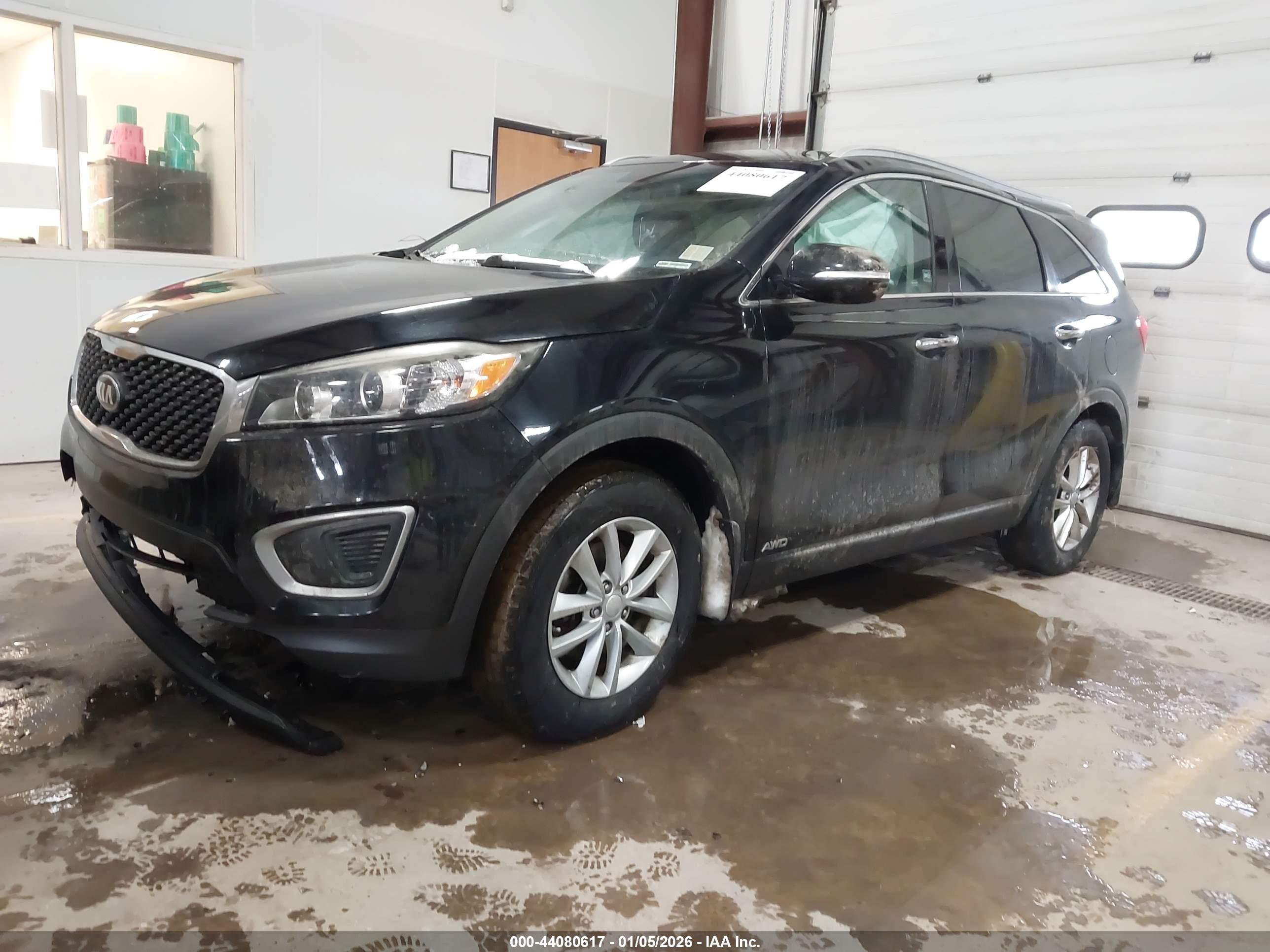 KIA SORENTO image 2
