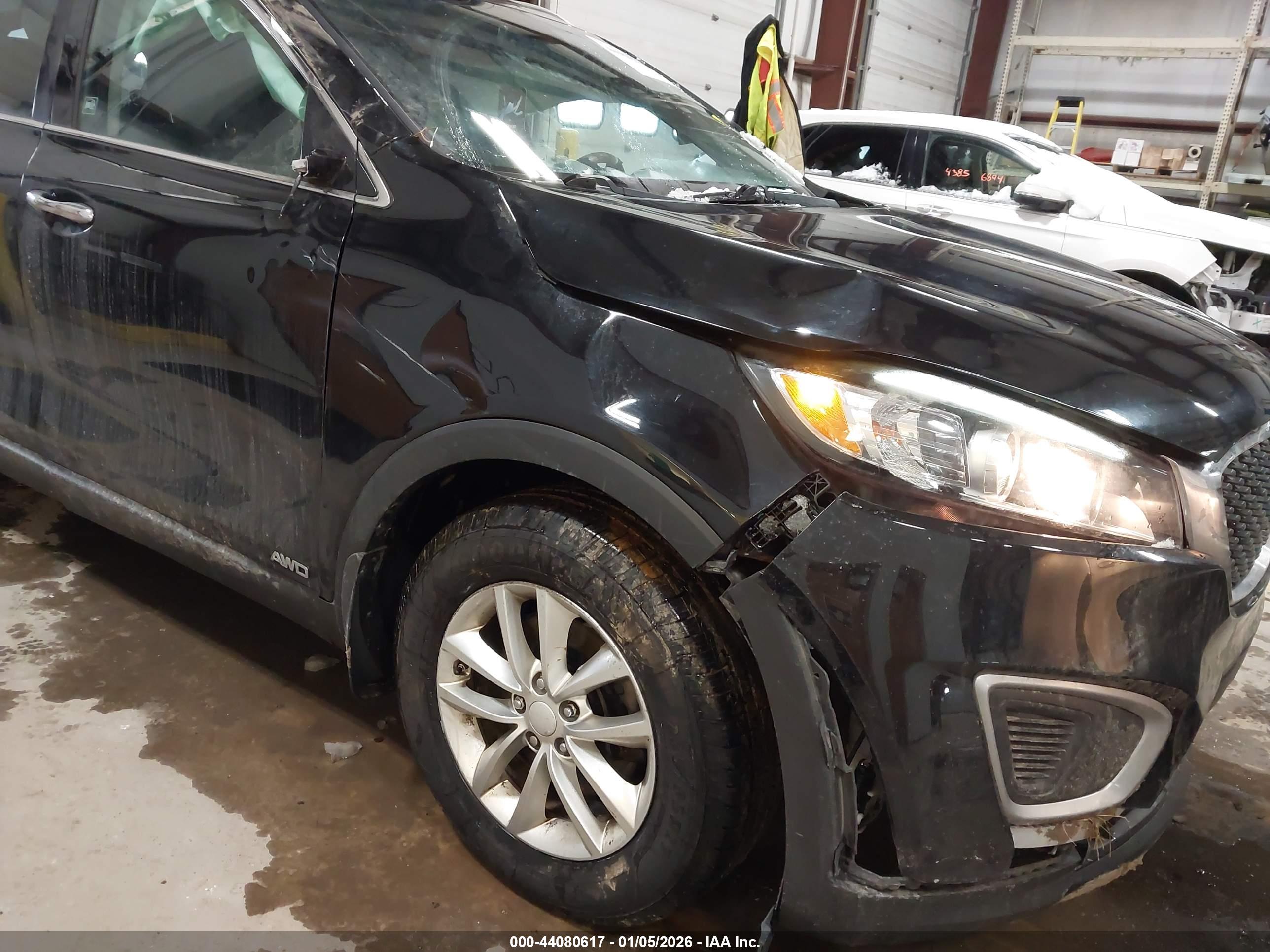 KIA SORENTO image 6